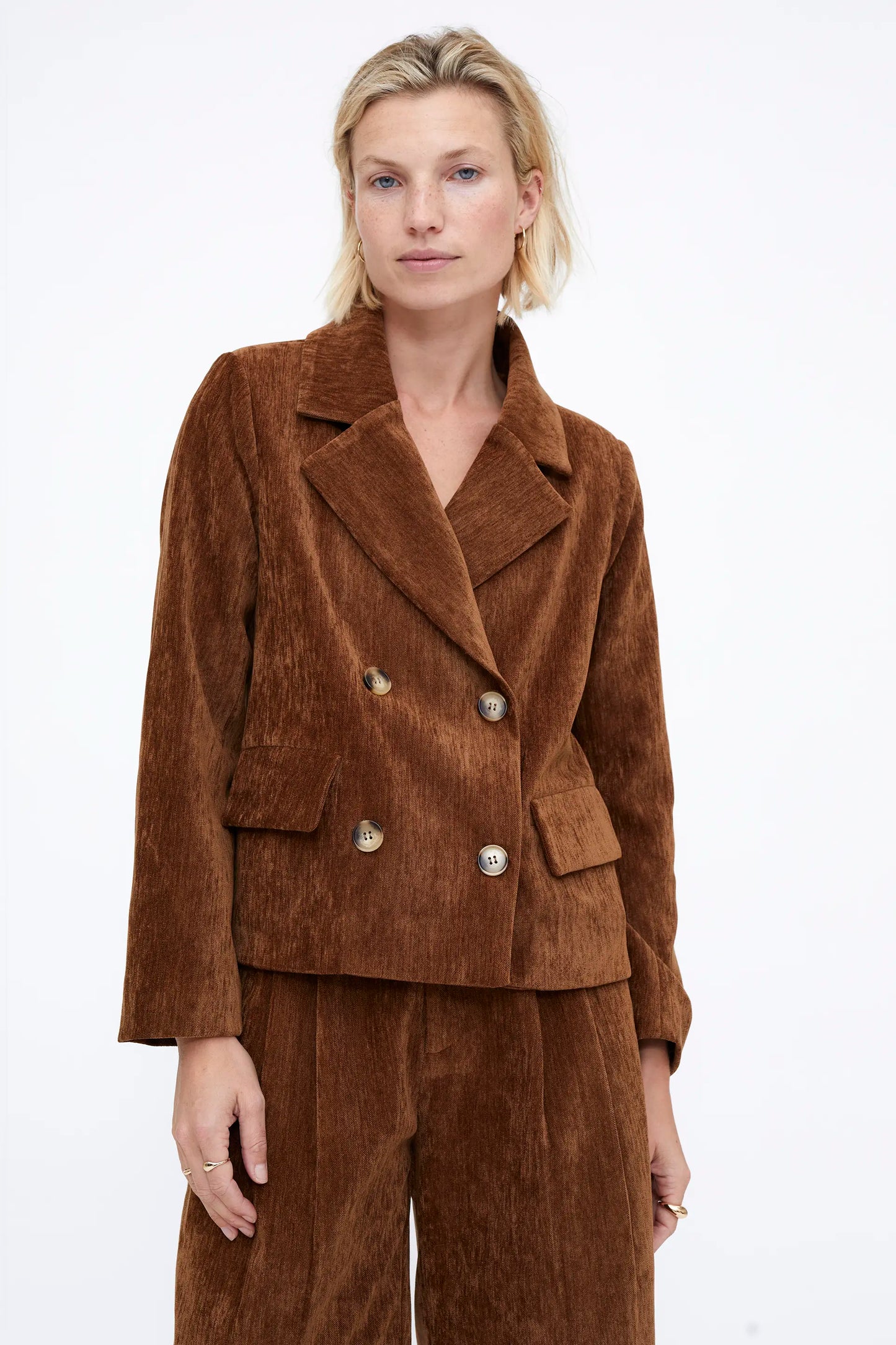 Blazer con efecto aterciopelado marrón