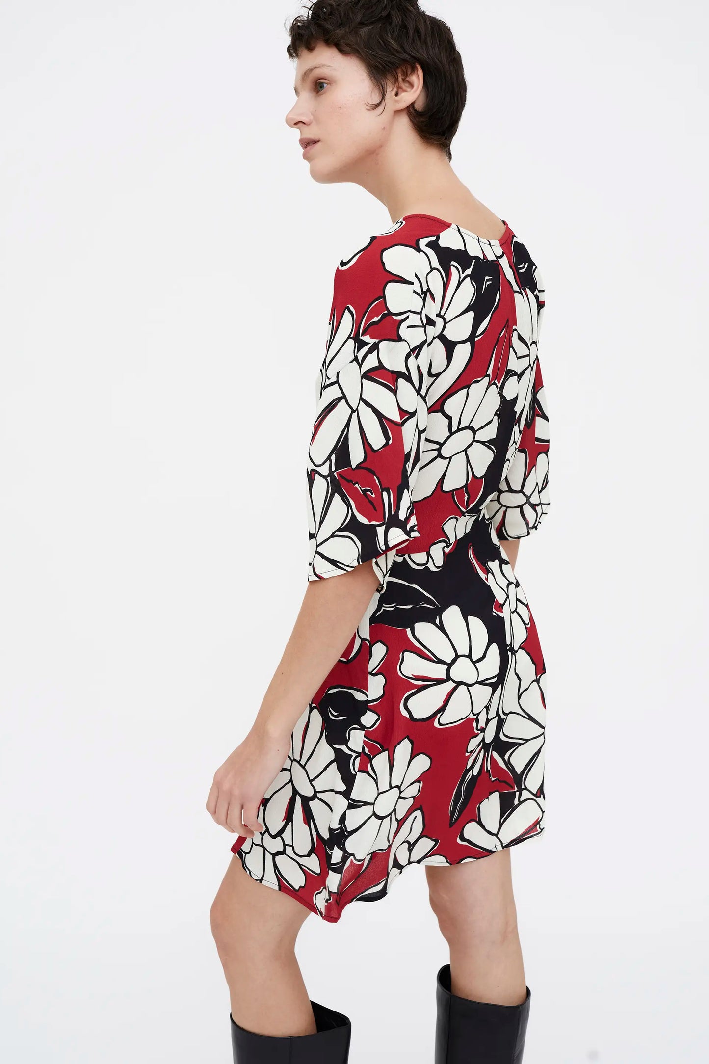 Vestido corto con estampado Blooming Sunset