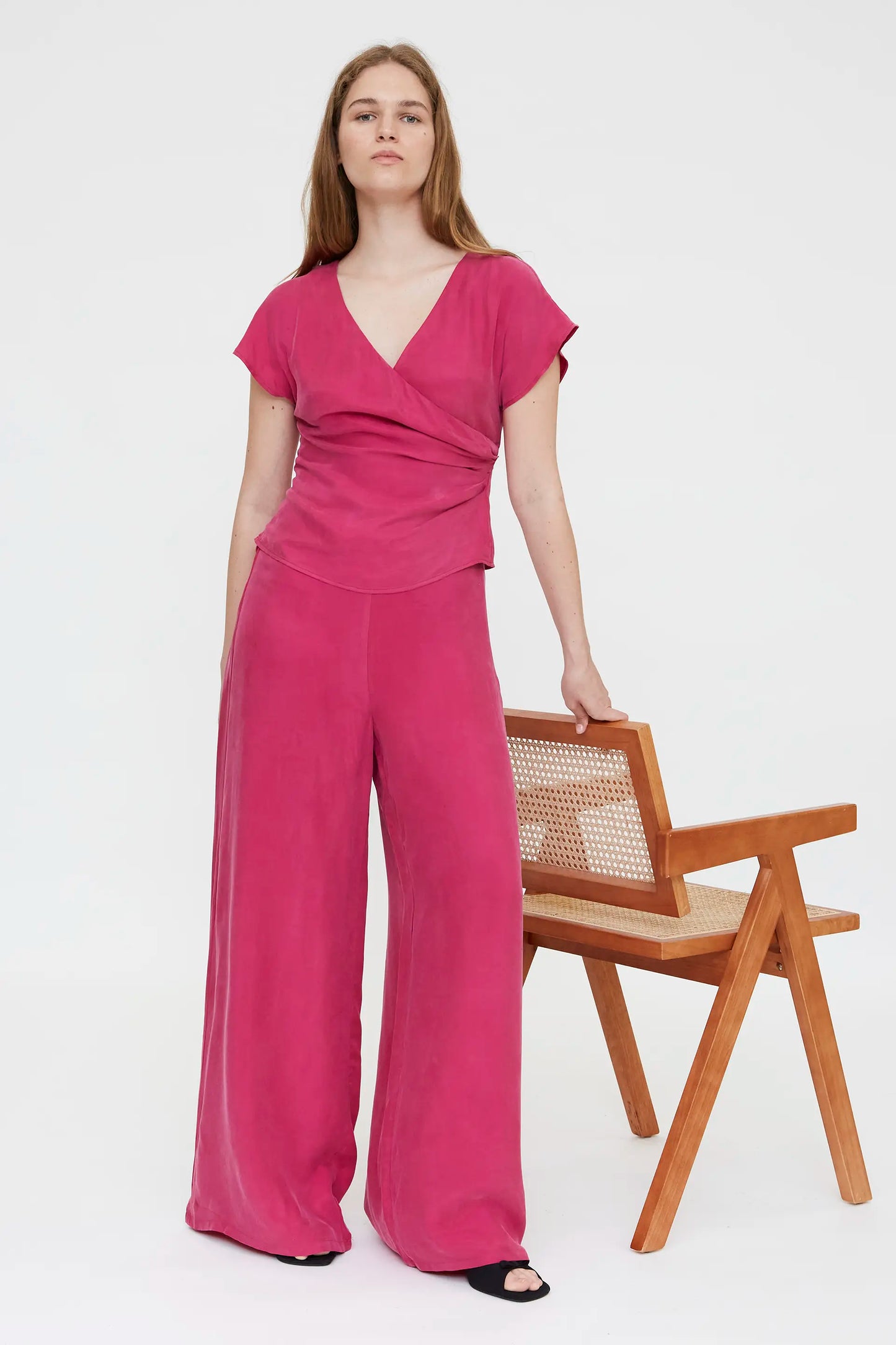 Pantalón wide leg fucsia