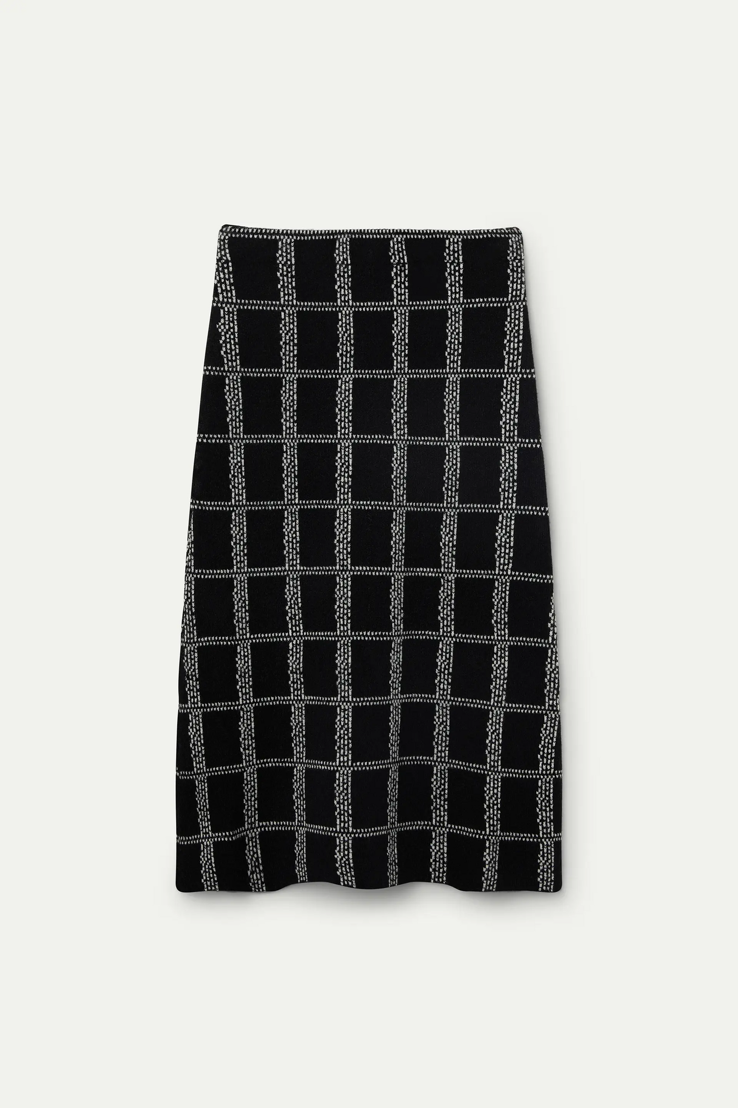 Falda midi con estampado de cuadros blanco y negro