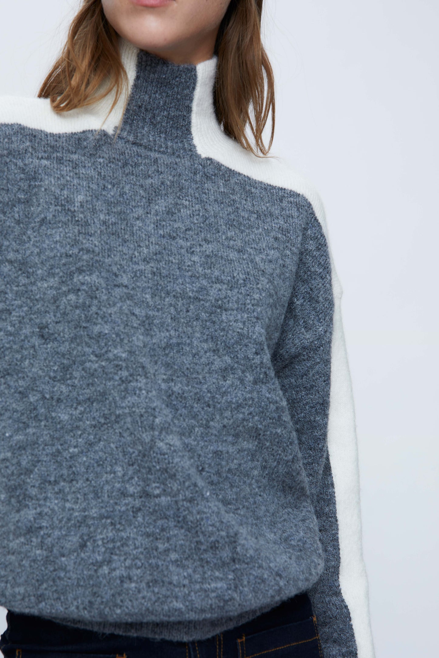Gray two-tone turtleneck knit sweater