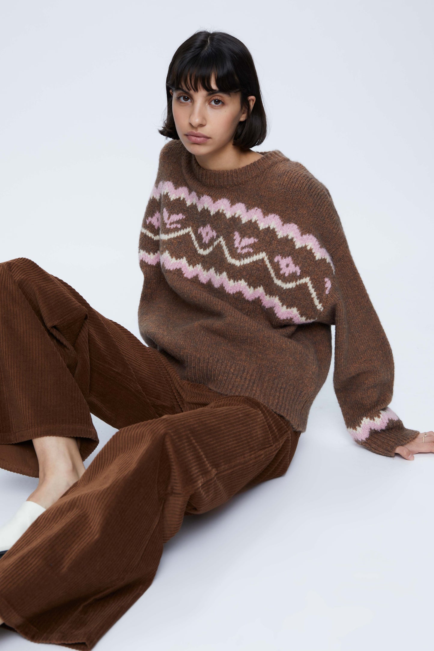 Brown loose jacquard knit sweater