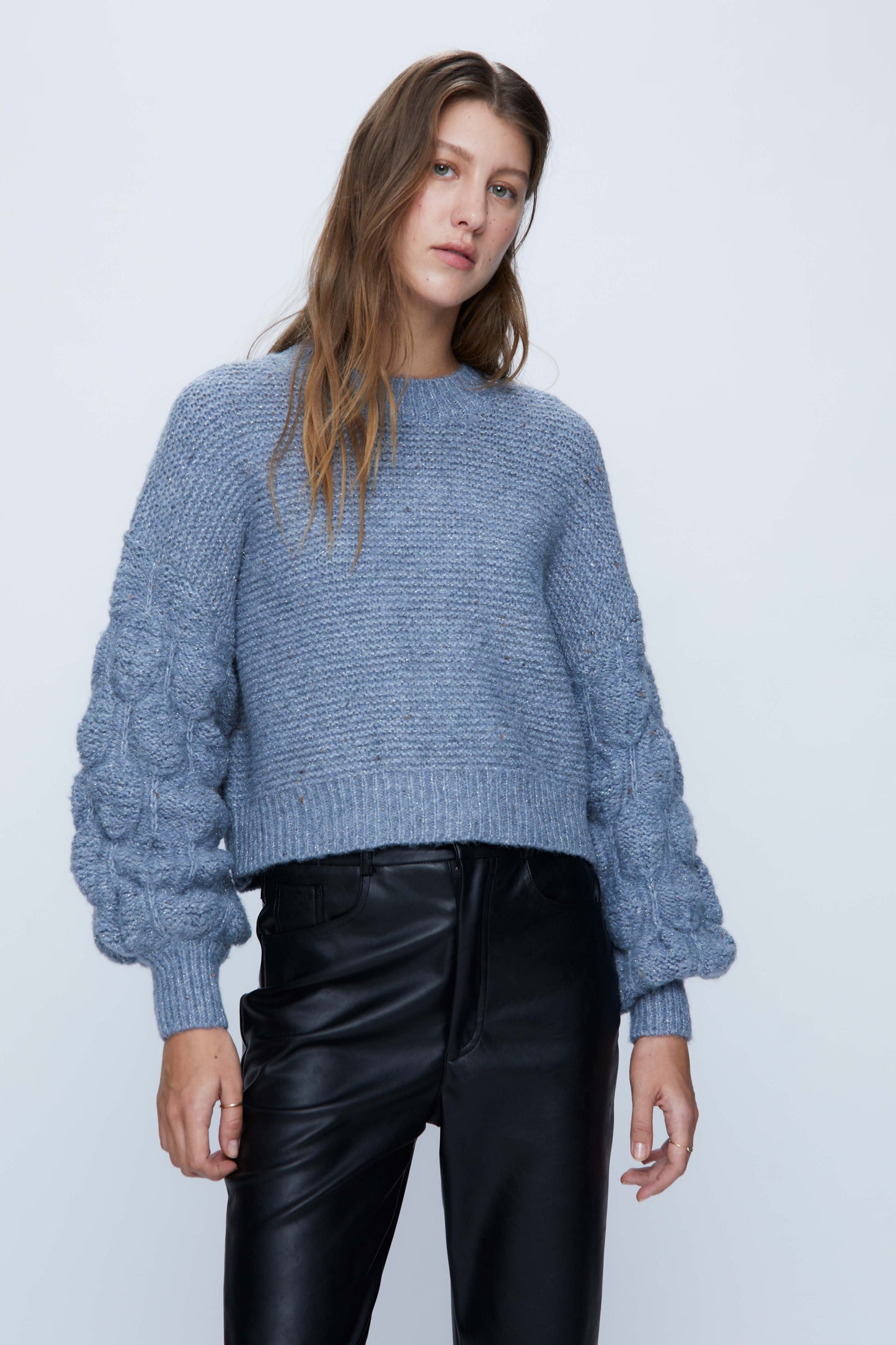 Knitted sweater with blue puff sleeves