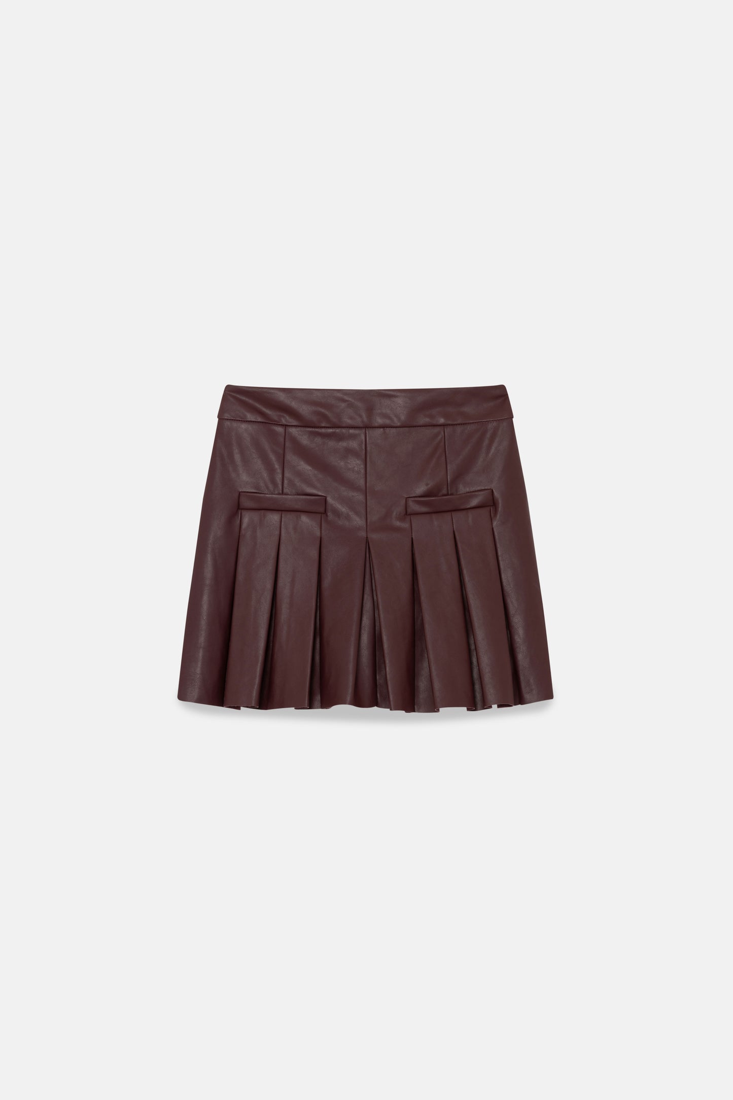 Short brown faux leather pleated skirt