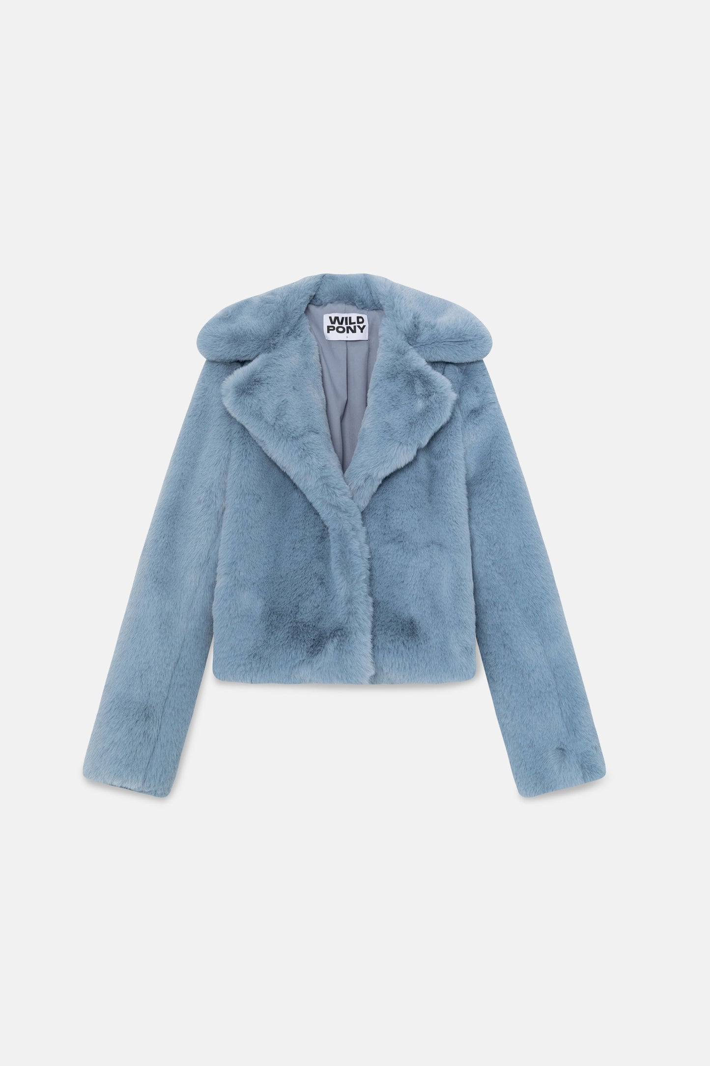 Short fur coat with blue lapel collar