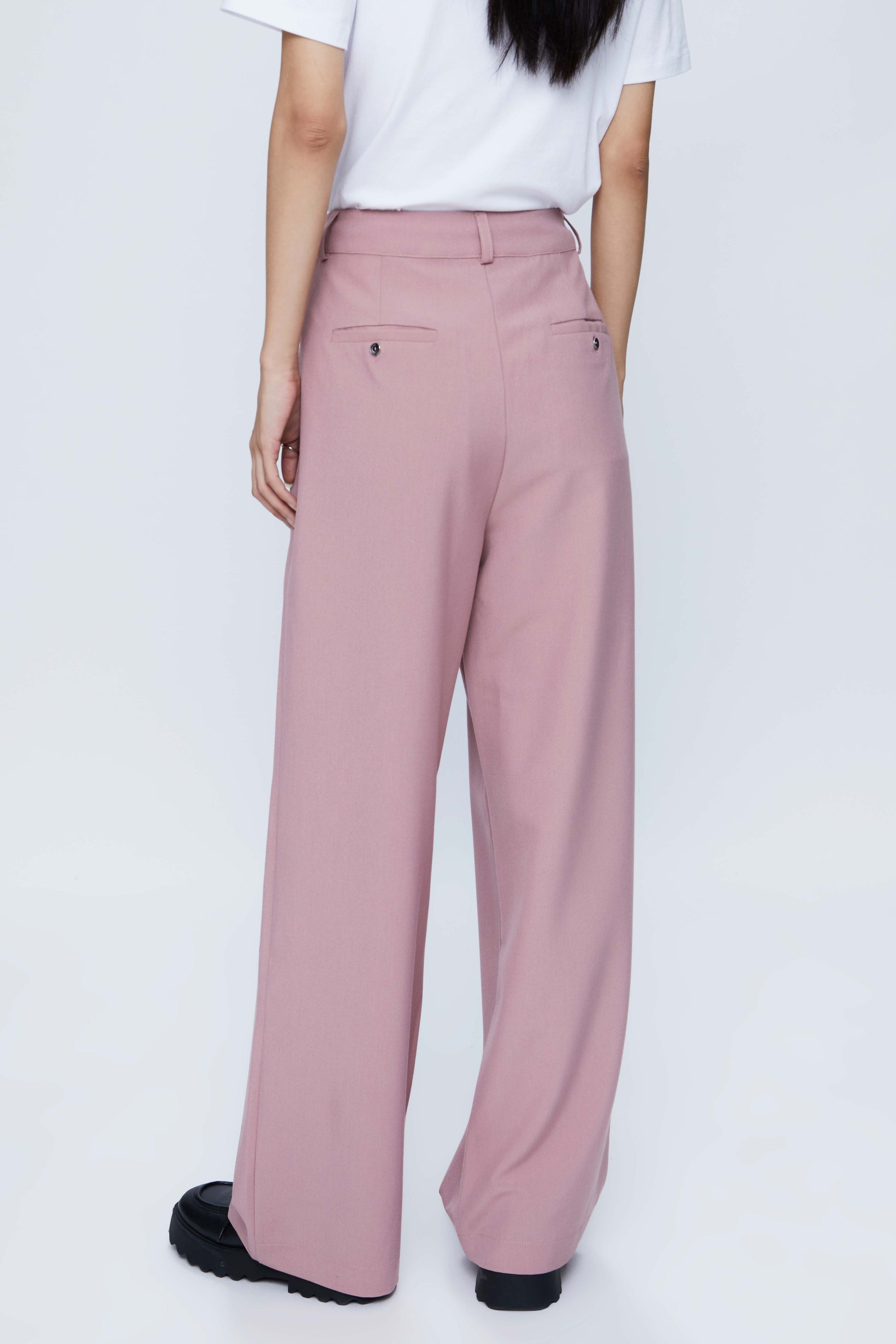 Pink crêpe suit pants
