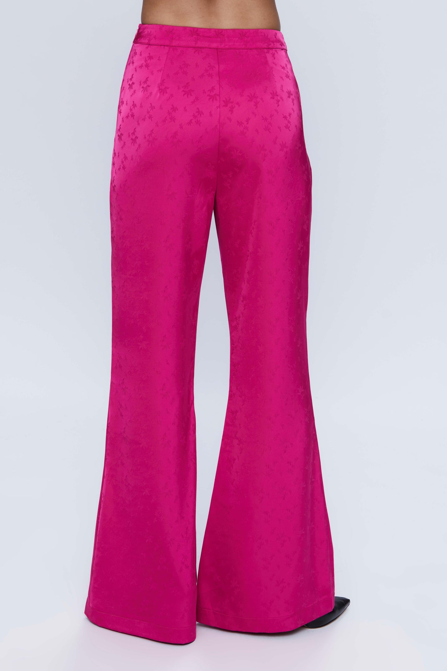 Flowing suit pants in pink jacquard