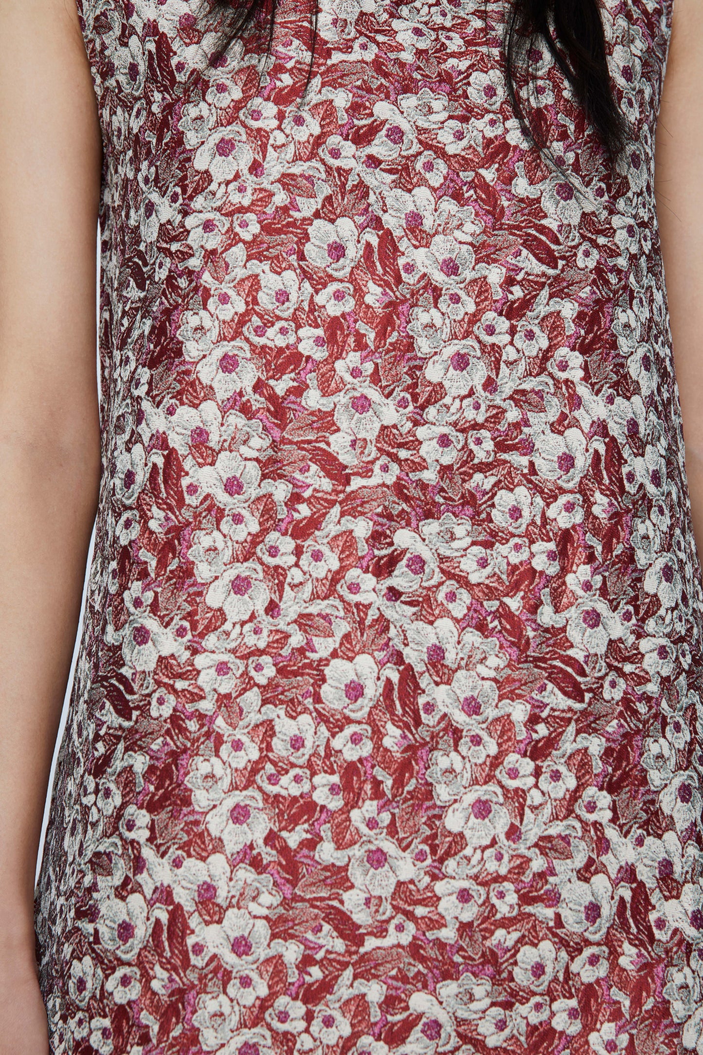 Short jacquard dress with floral print