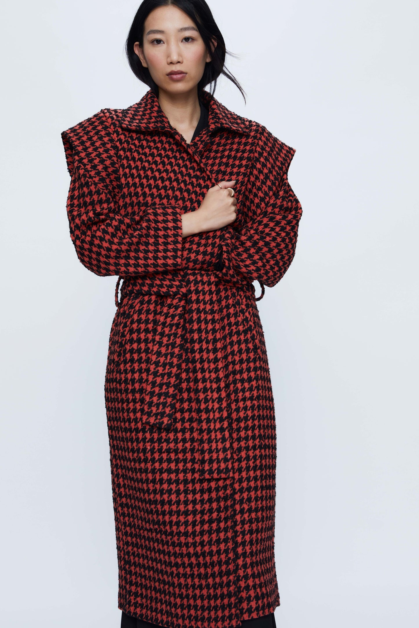 Long coat with shoulder pads and houndstooth print