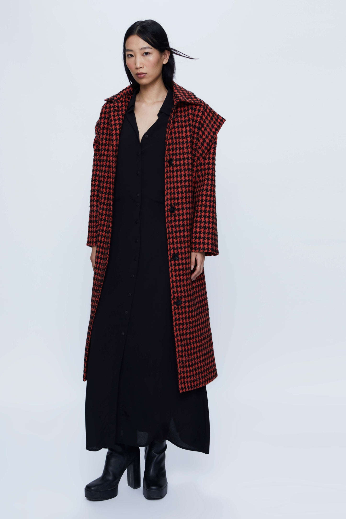 Long coat with shoulder pads and houndstooth print