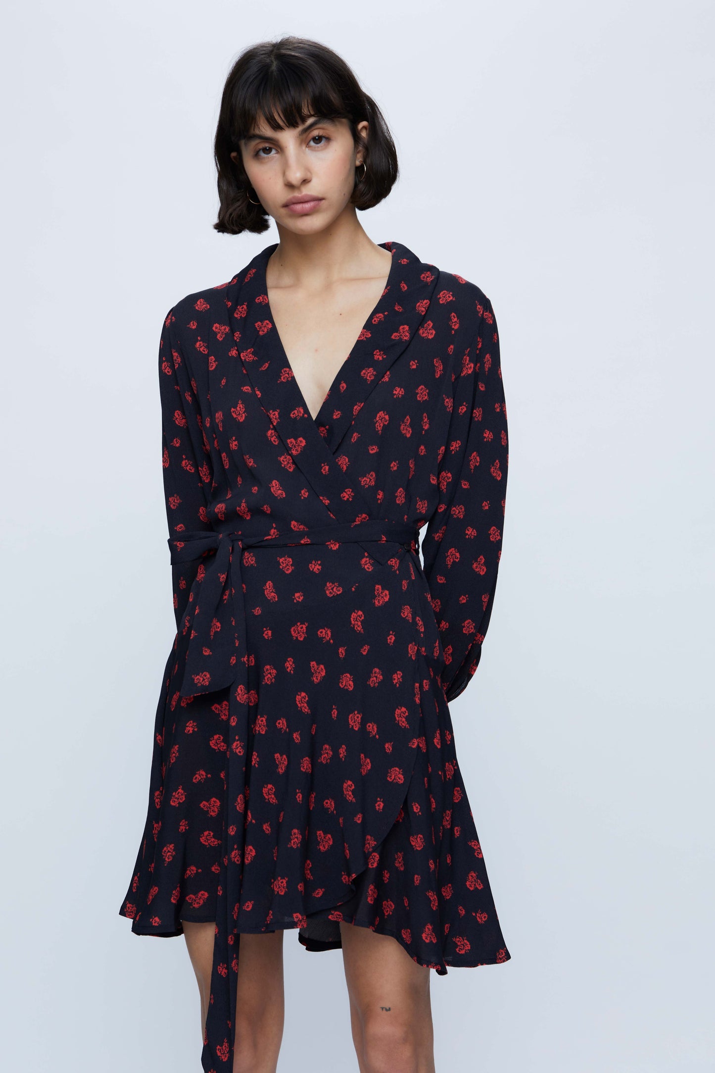 Short wrap dress with red flower print