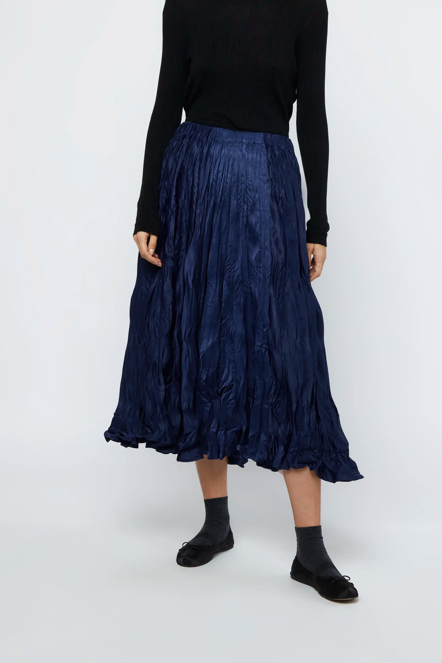 Long skirt in blue crumpled satin