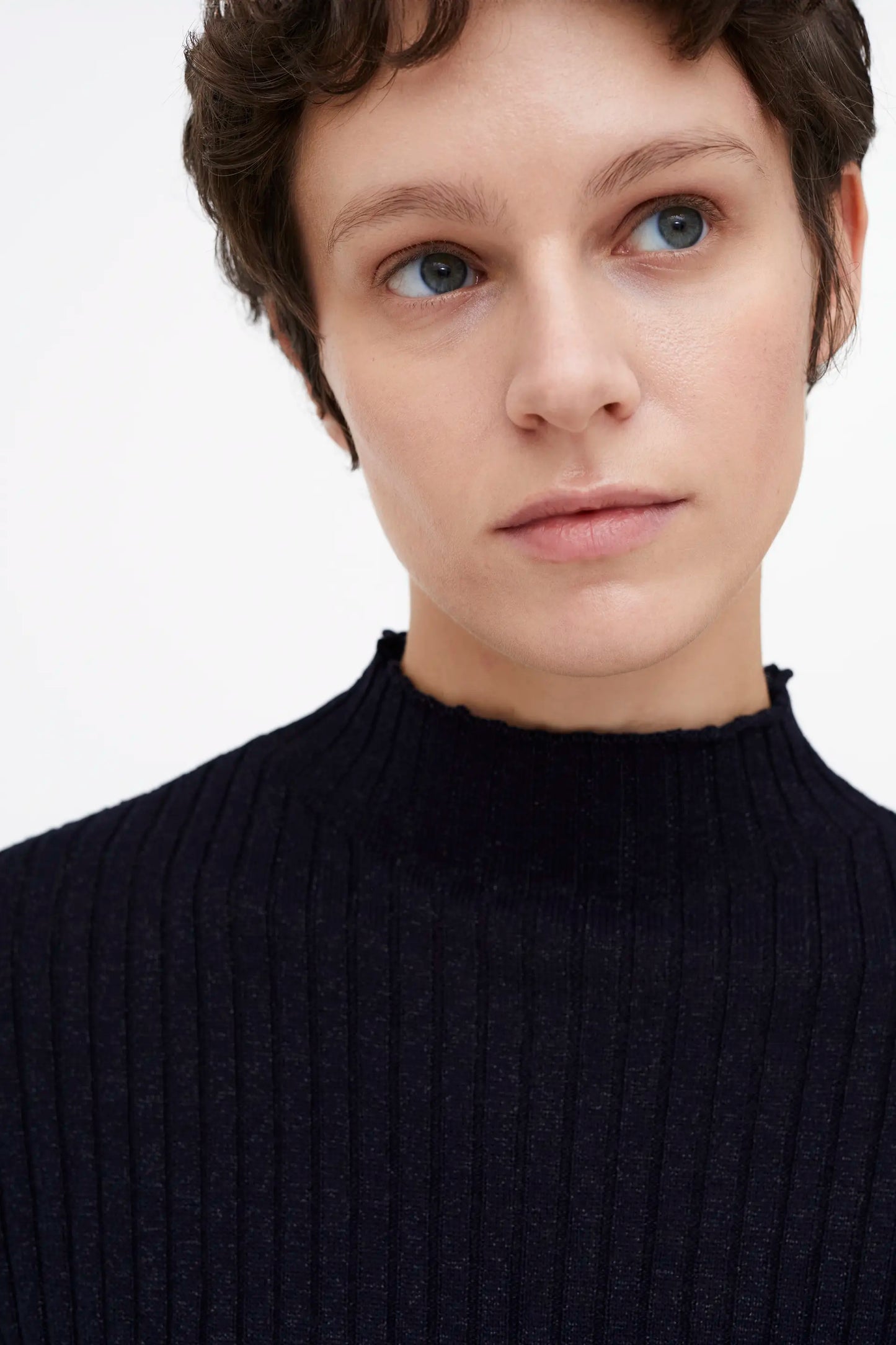 Top de punto canalé cuello perkins Navy Blue