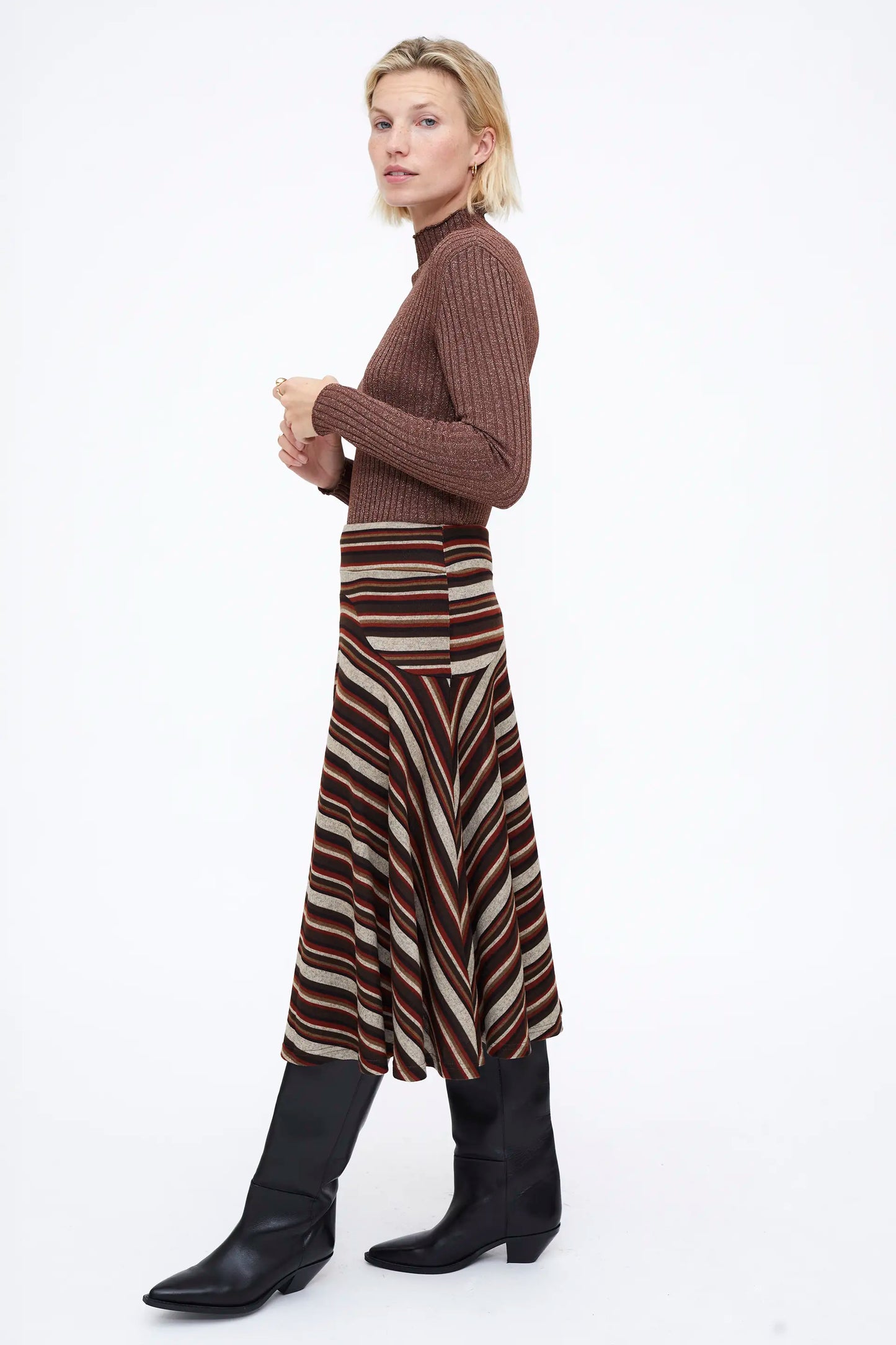Brown ribbed knit top with Perkins collar