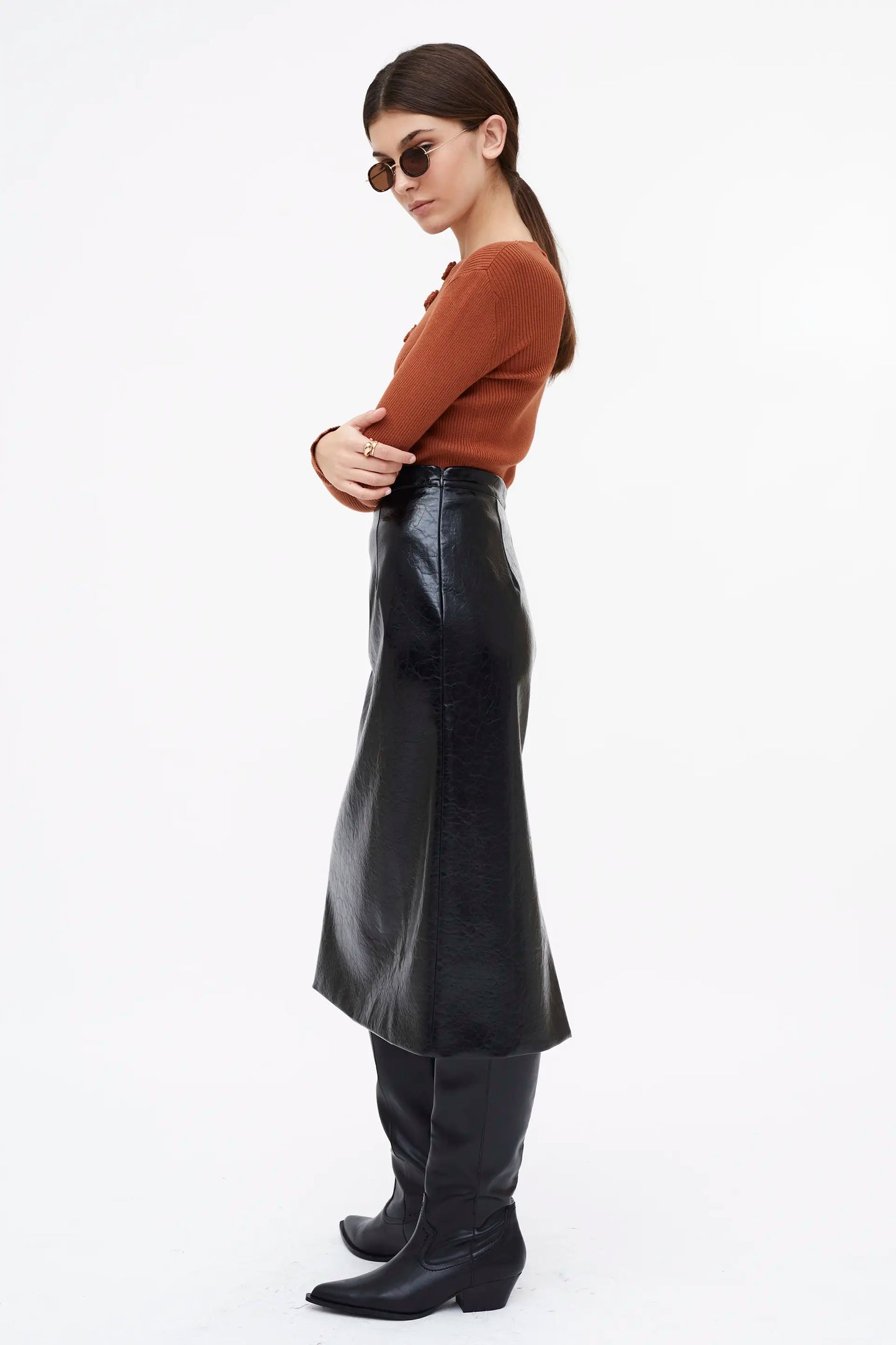 Brown ribbed knit top