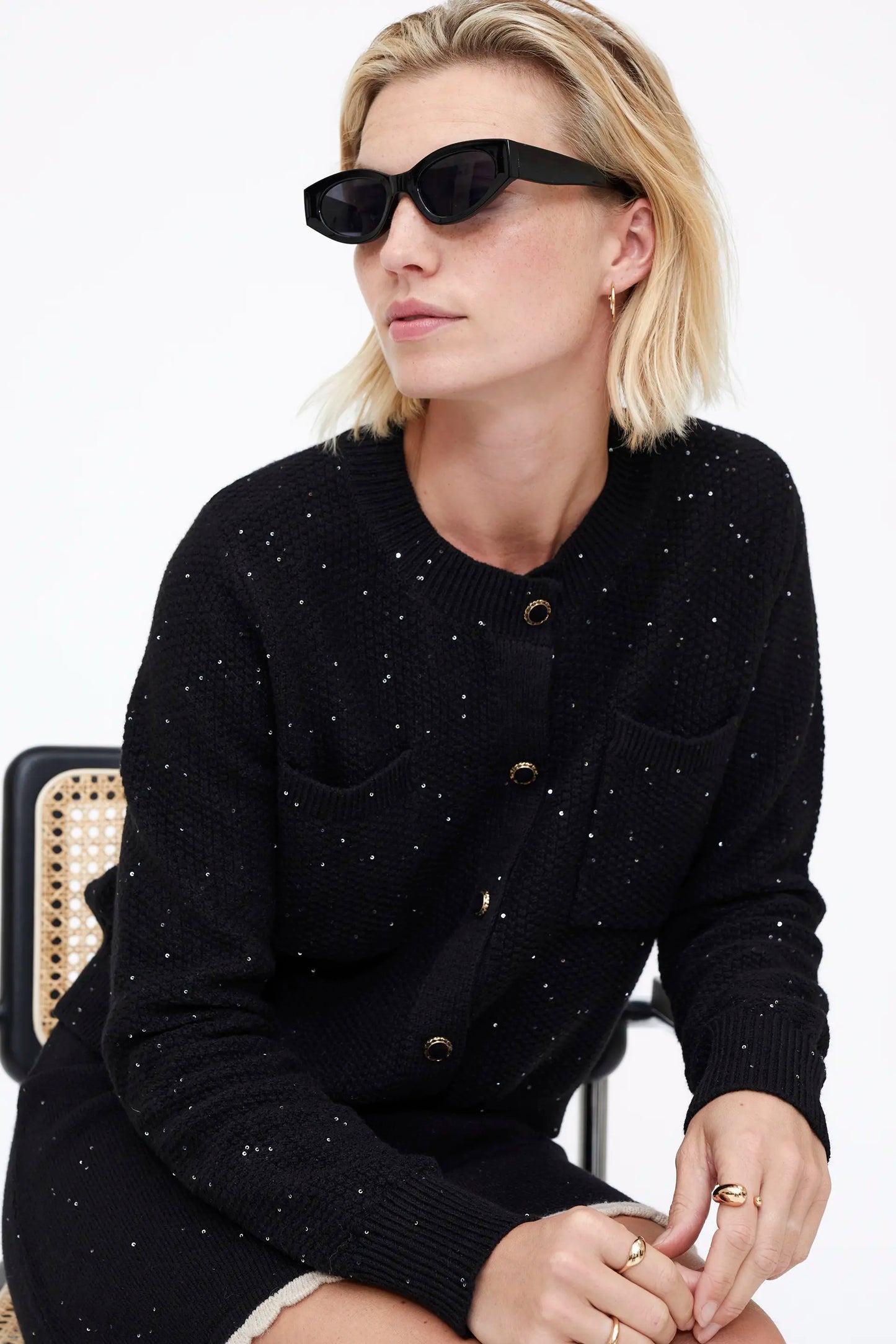 Falda punto corta negra