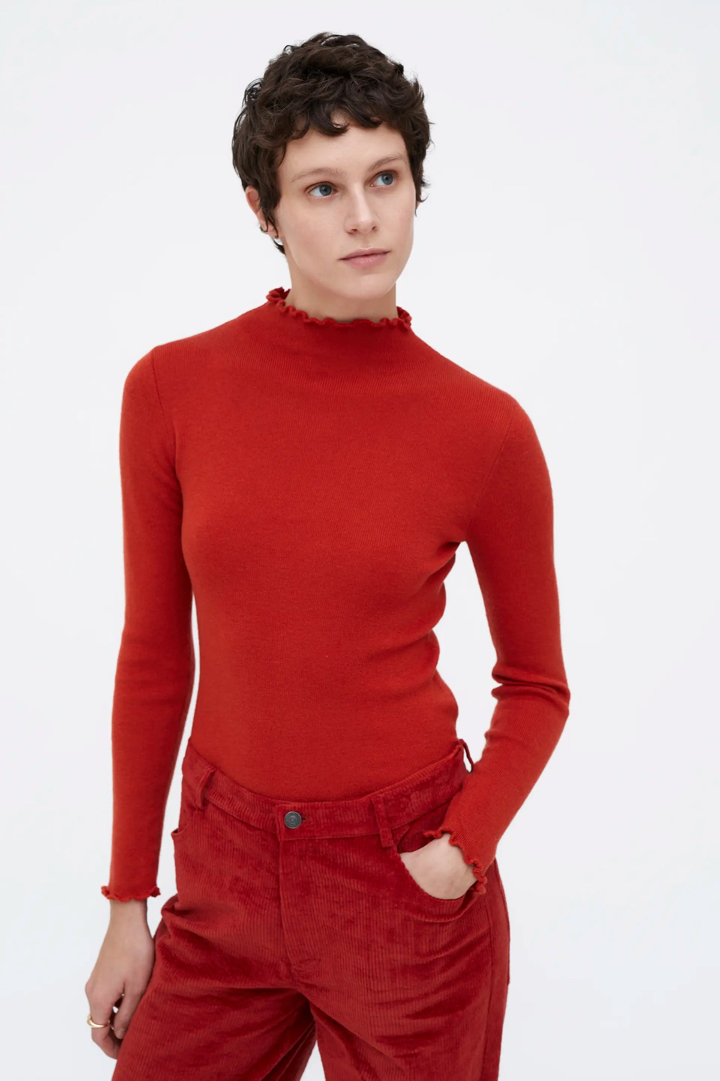 Top cuello perkins canalé rojo