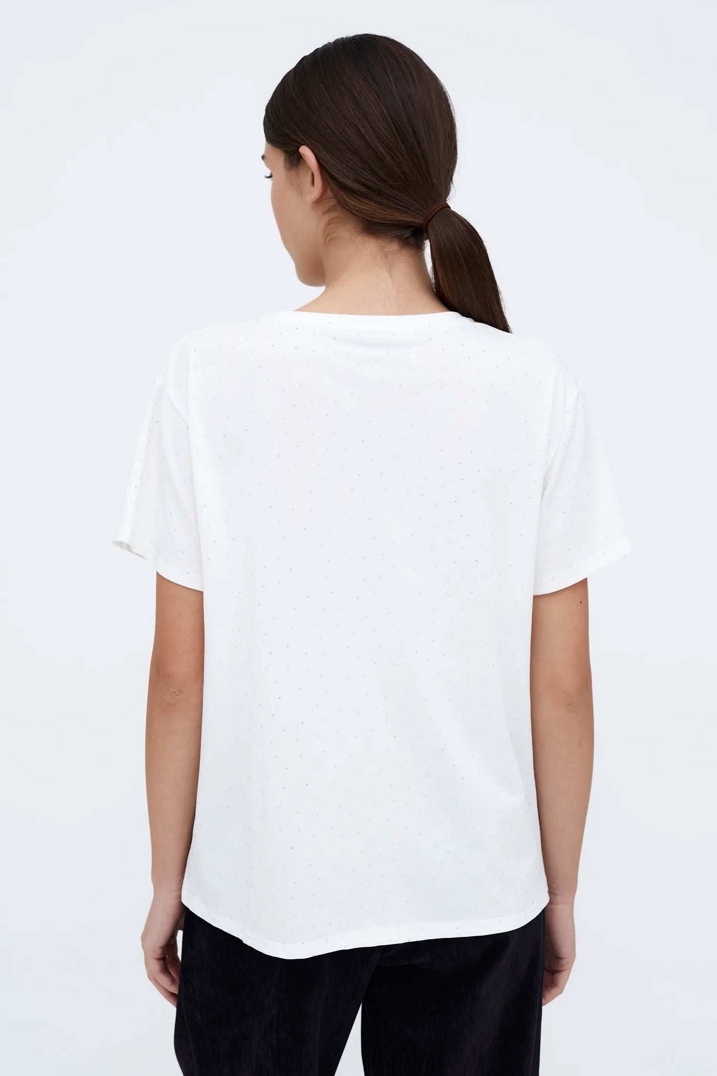 Camiseta blanca 100% algodón con apliques plateados
