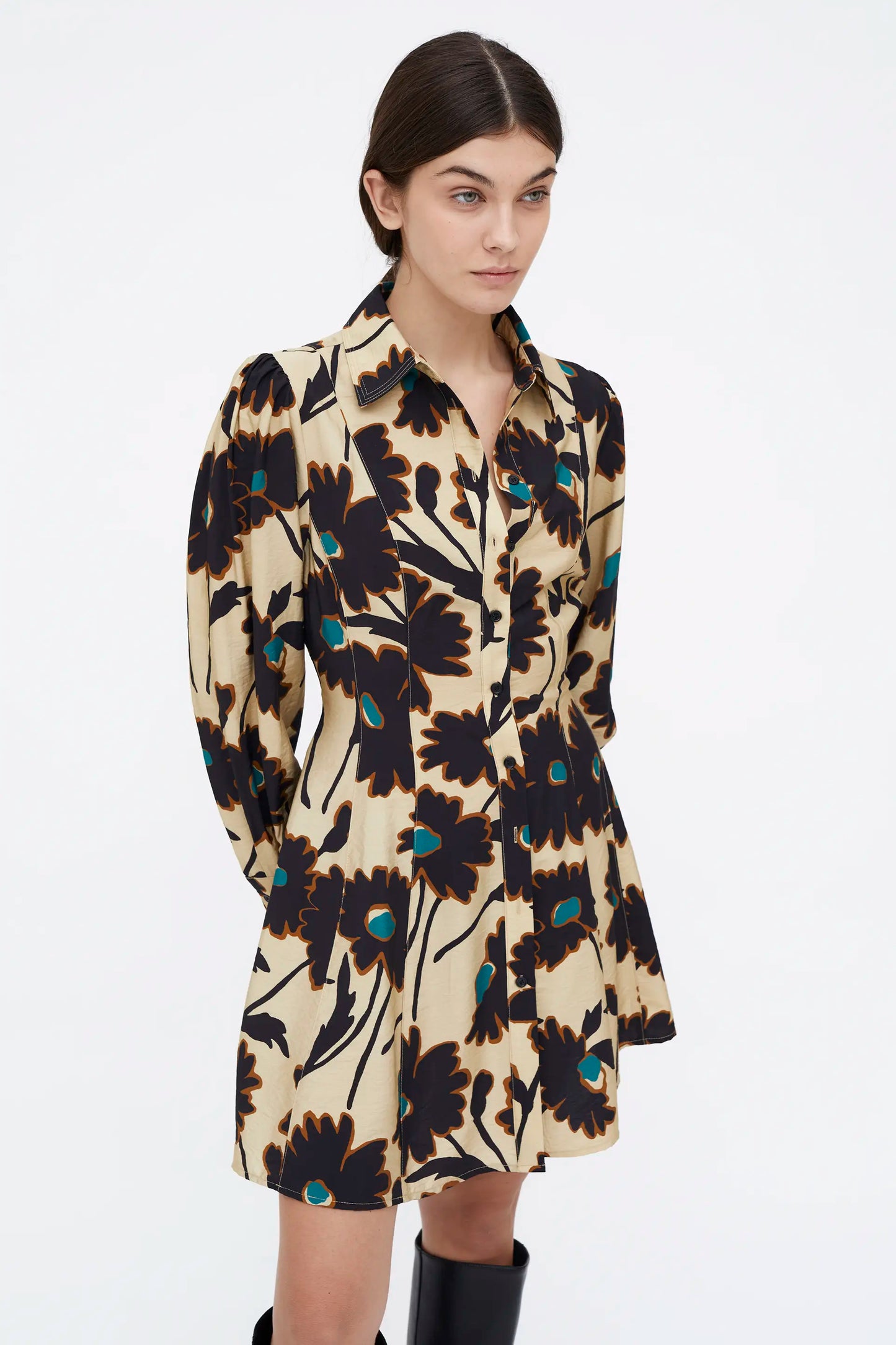 Vestido corto floral estampado Giardina