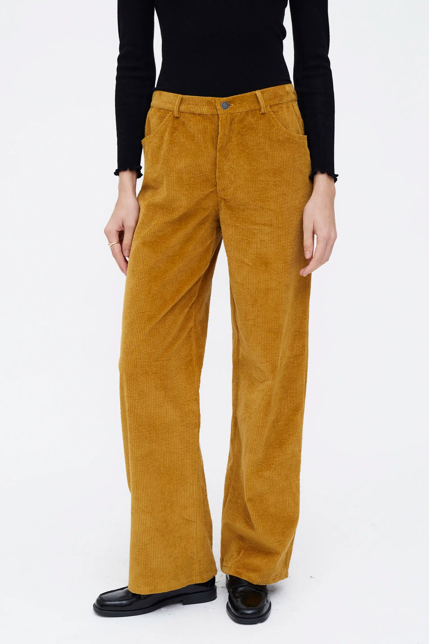 Pantalón recto pana amarillo