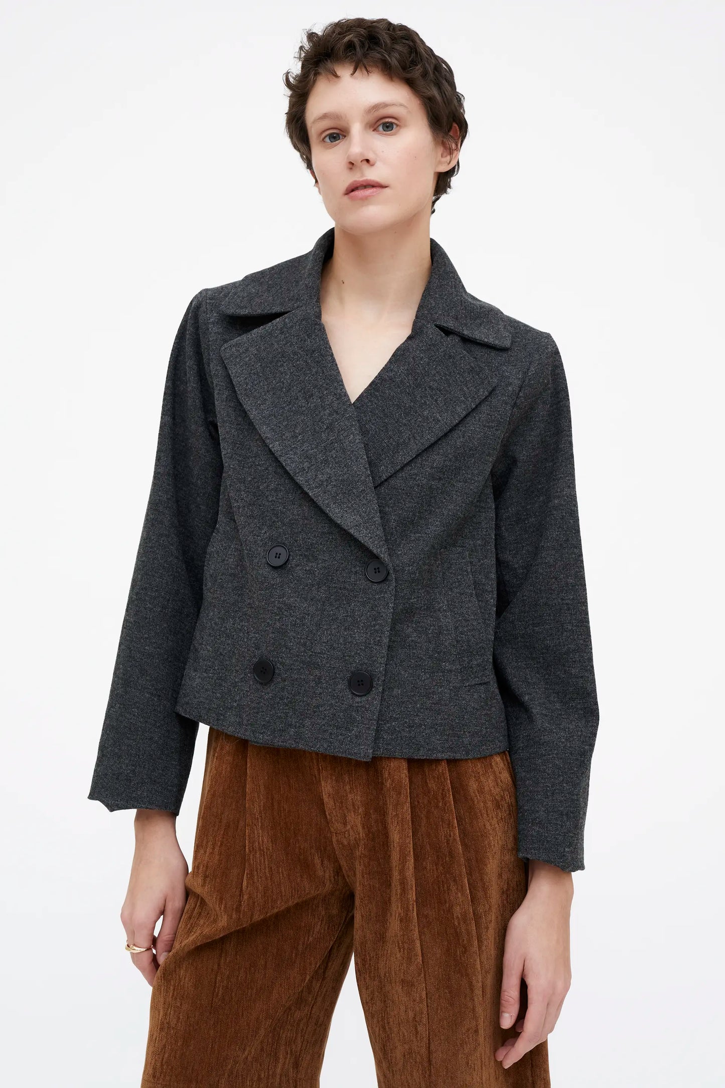 Chaqueta cruzada gris