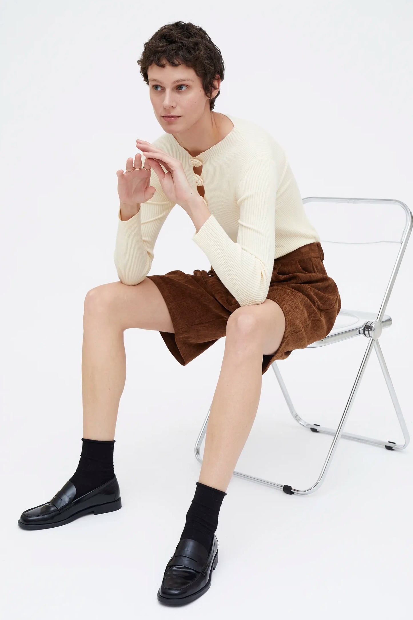 Bermudas de tiro alto con efecto aterciopelado