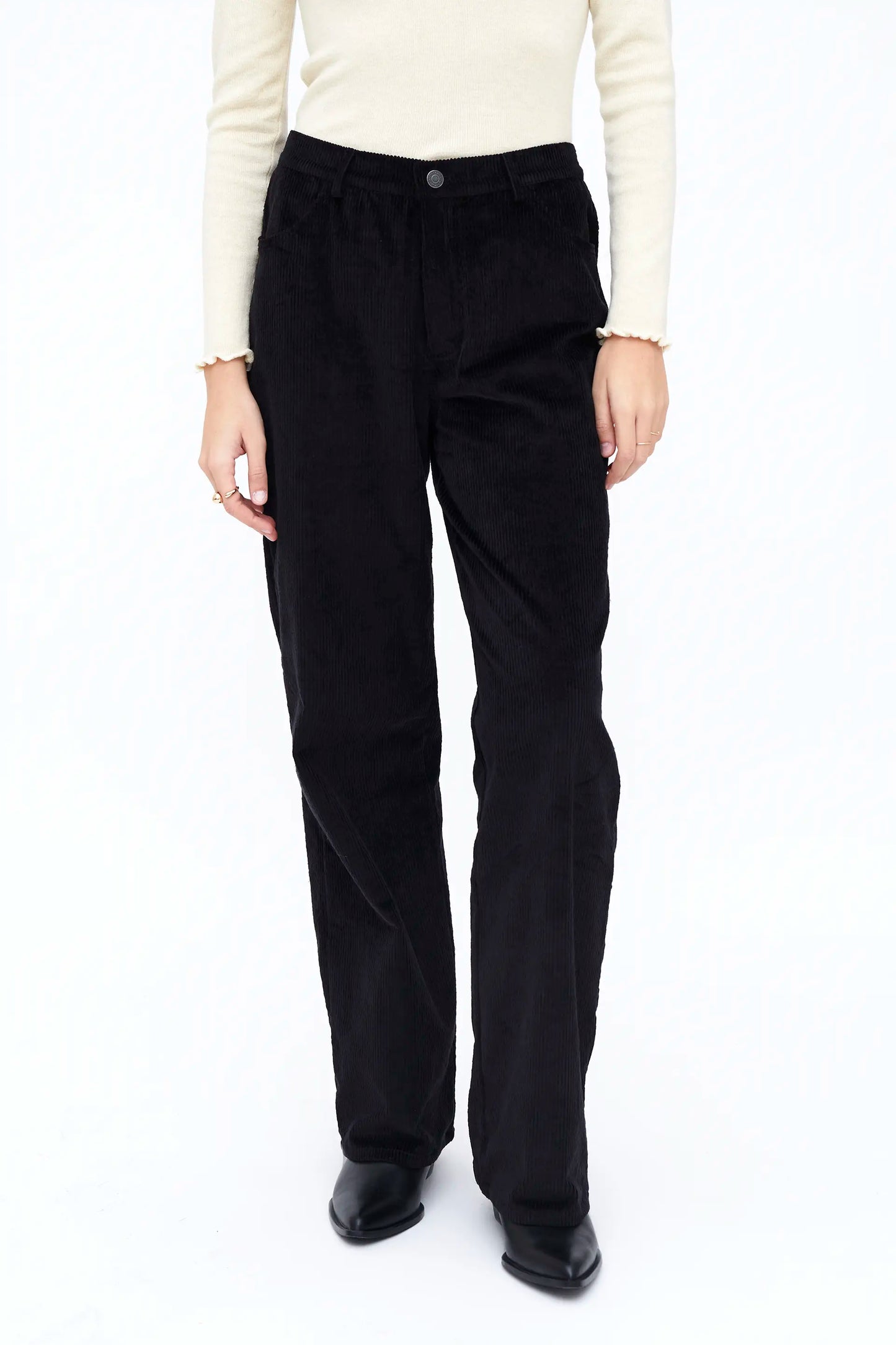 Pantalón recto pana negro