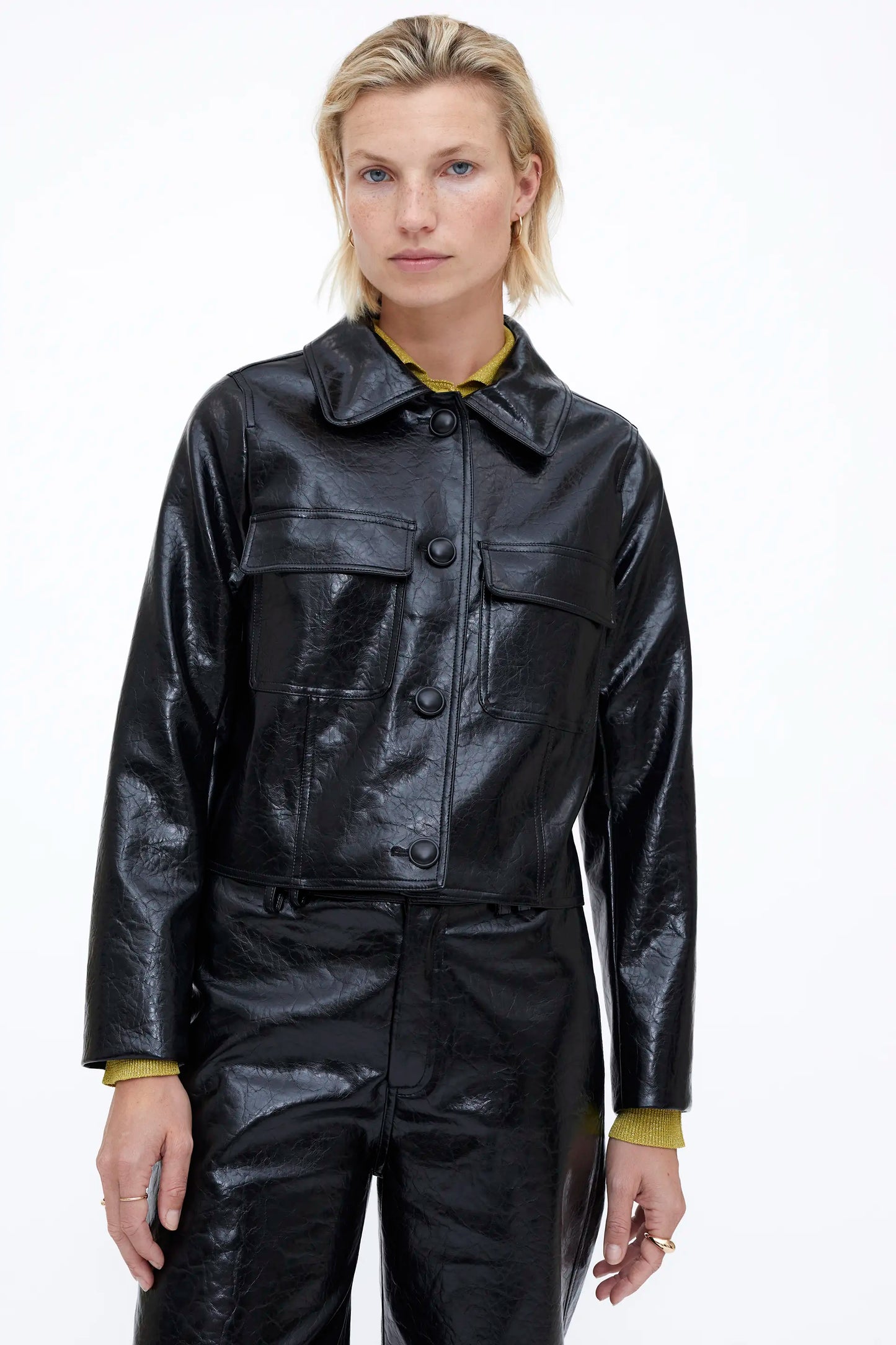 Chaqueta de cuero sintético negro