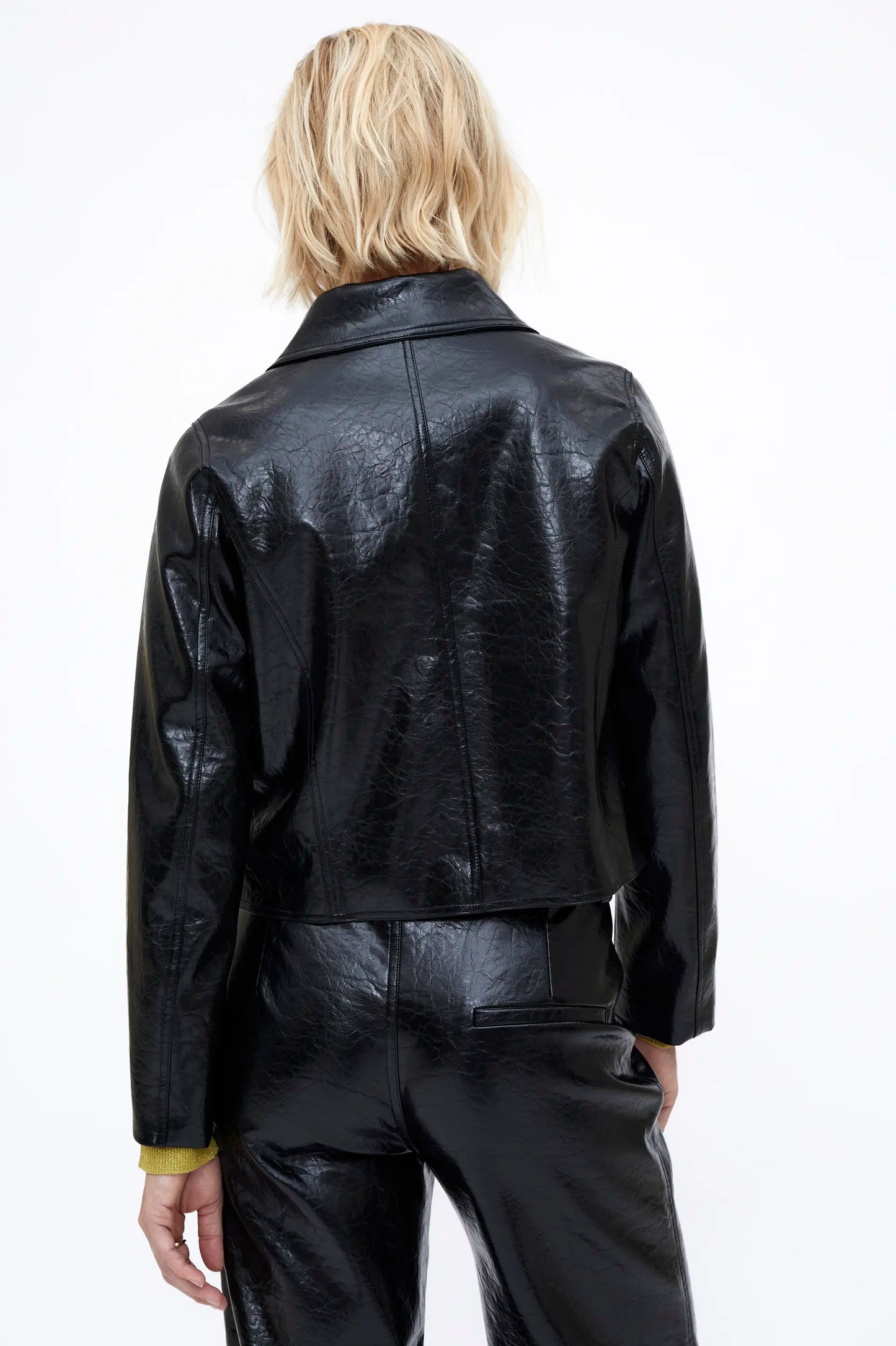 Chaqueta de cuero sintético negro