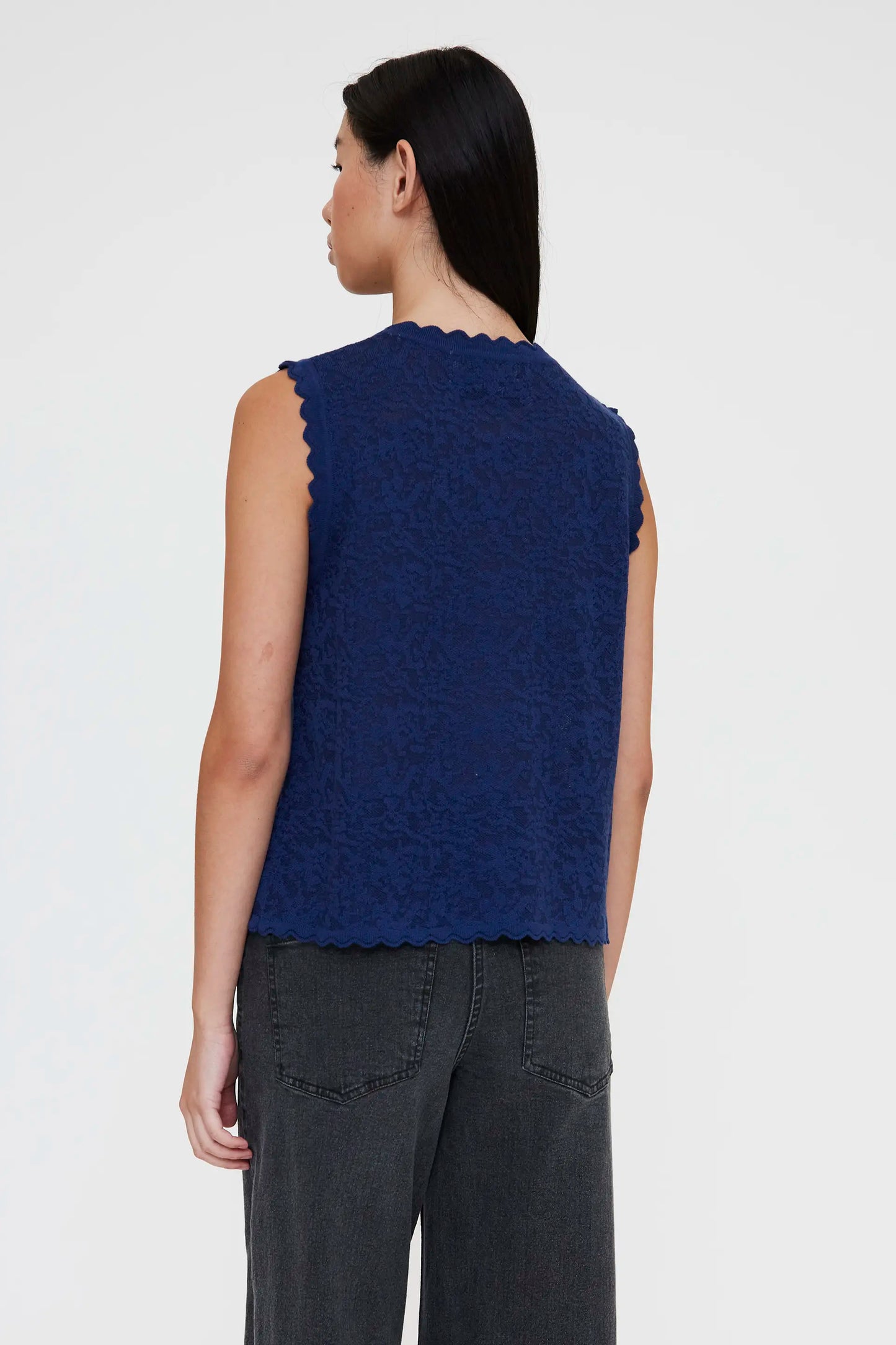 Top con encaje navy blue