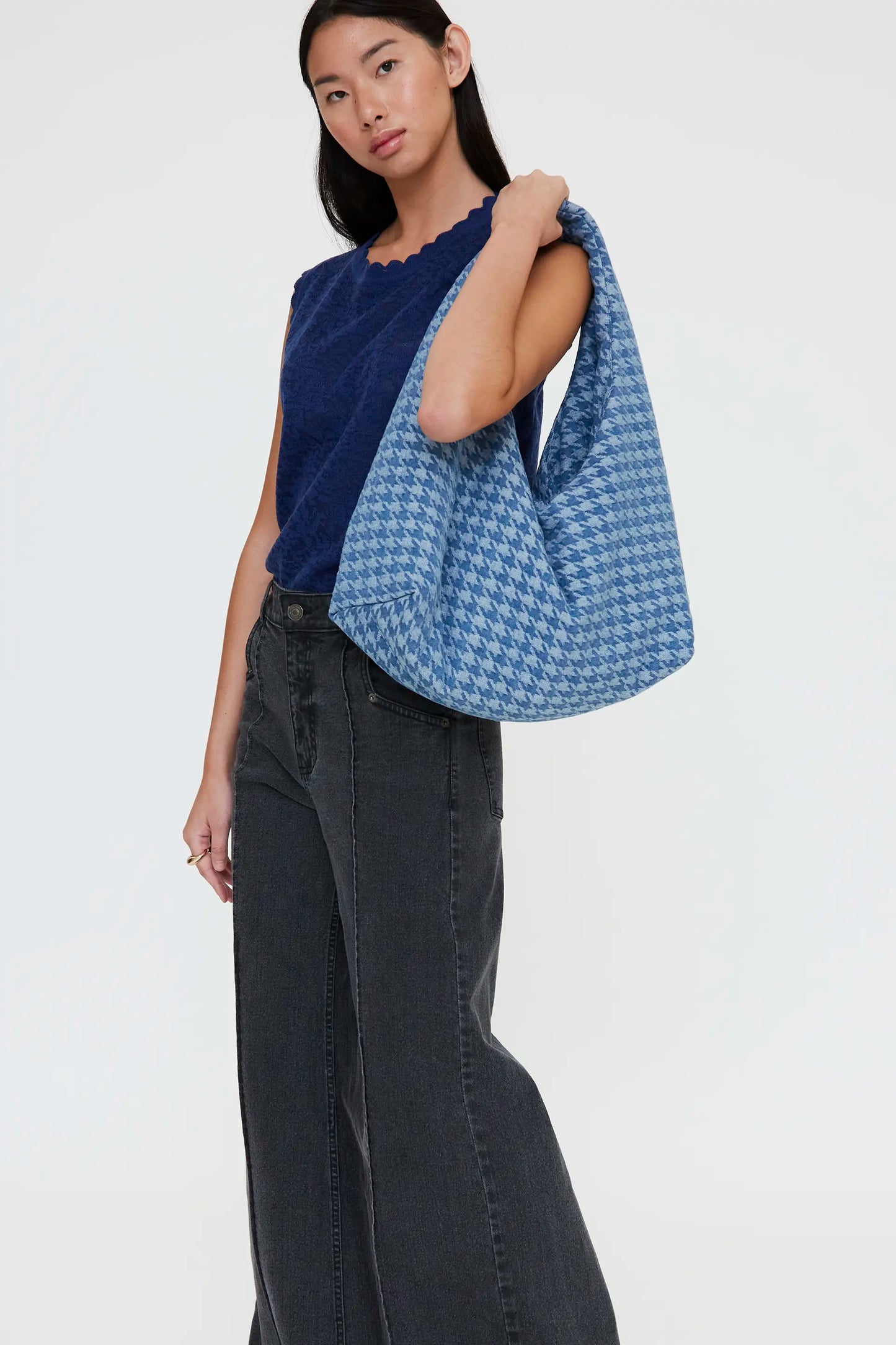 Top con encaje navy blue