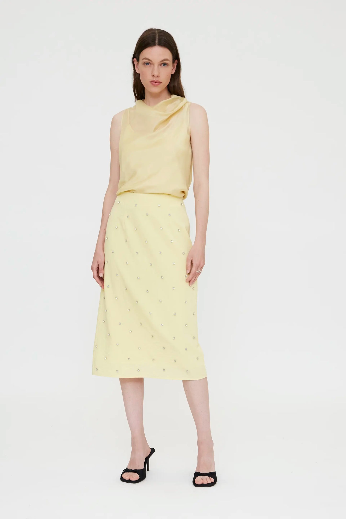 Falda midi amarillo ligero