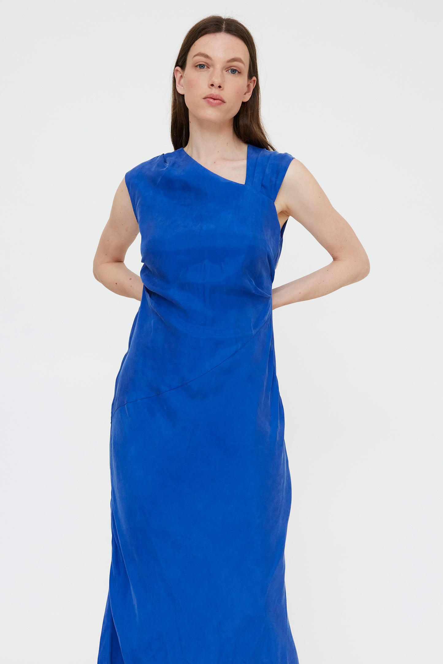 Vestido largo crepé azul