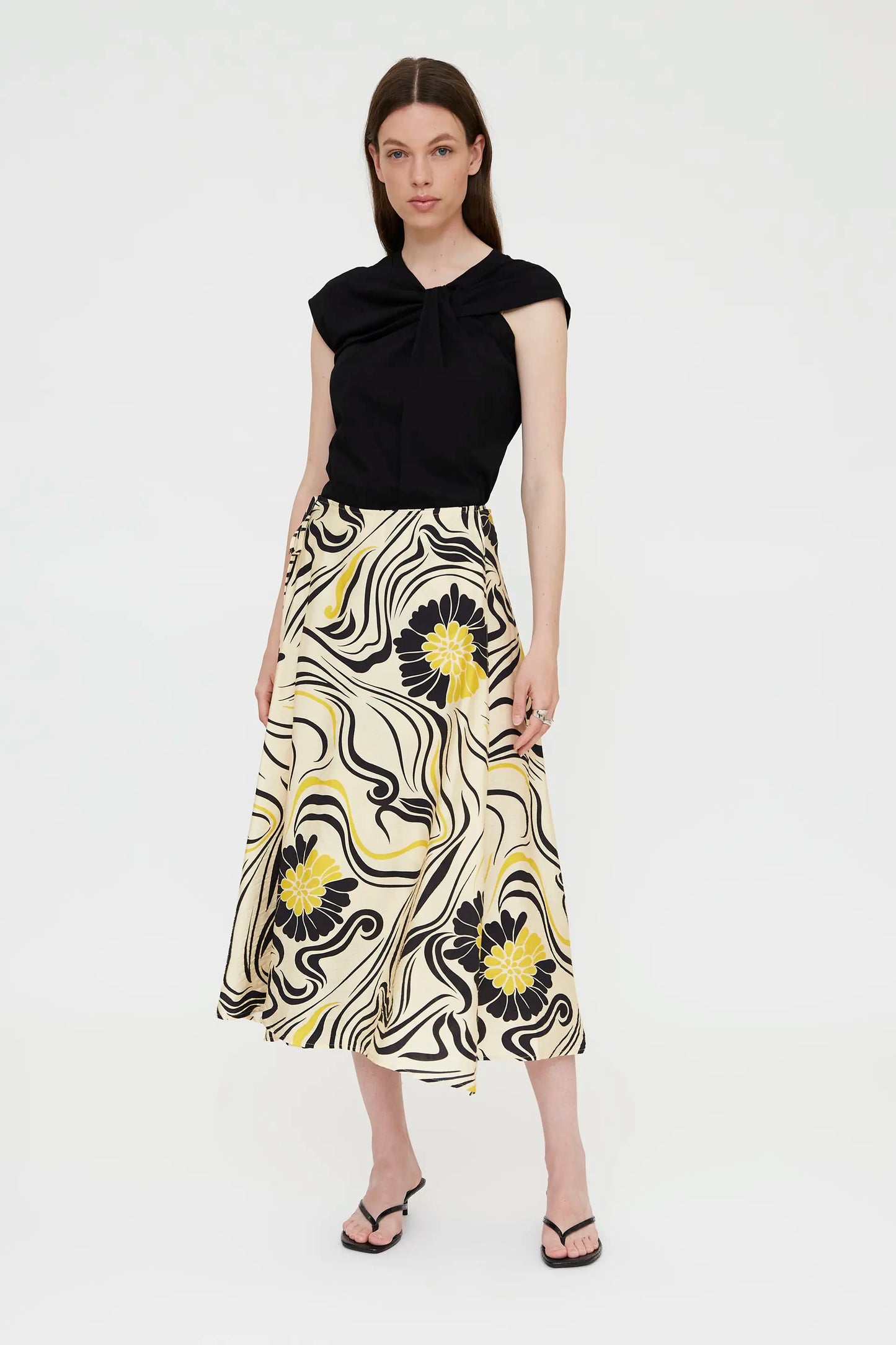 Black knotted t-shirt, 100% cotton