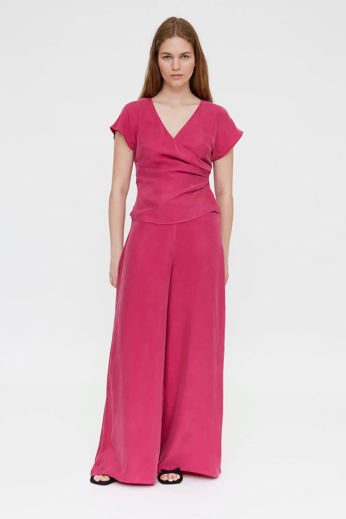 Pantalón wide leg fucsia