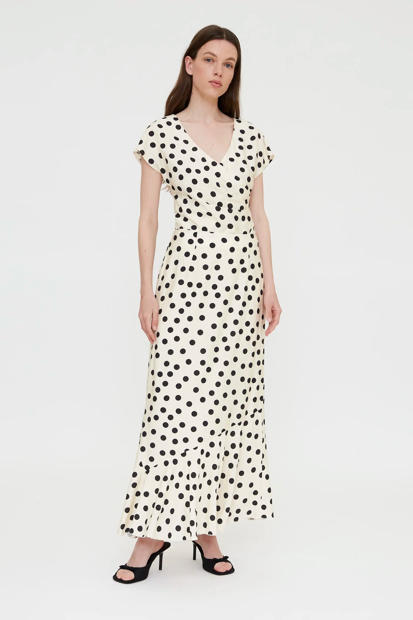 Long skirt with black and white polka dot print