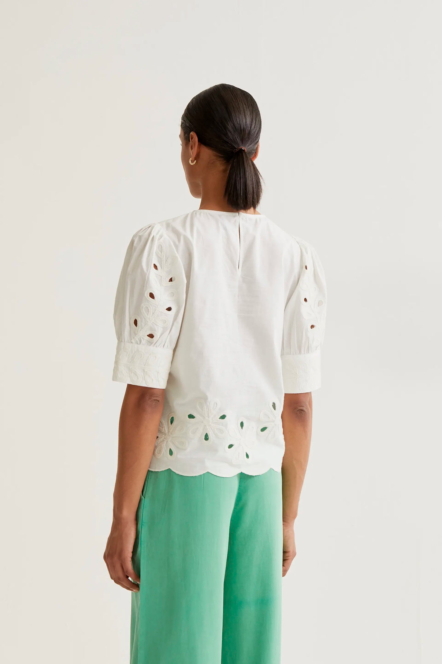 Top 100% off-white cotton