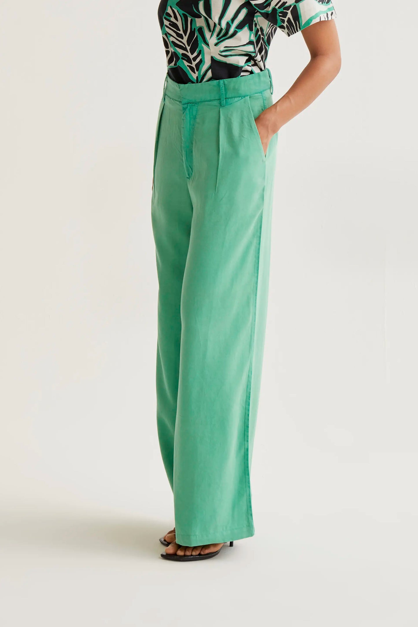 Green flowy trousers
