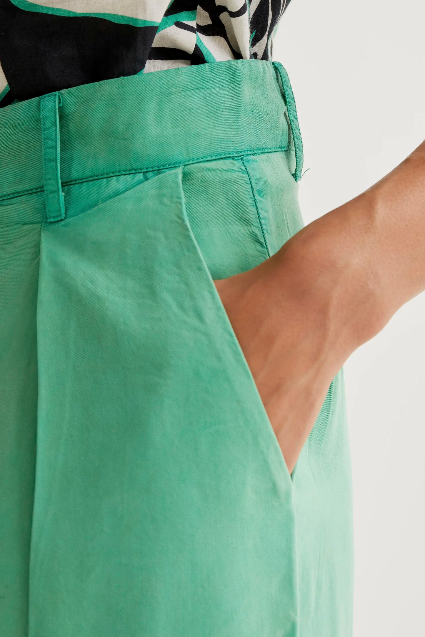 Green flowy trousers