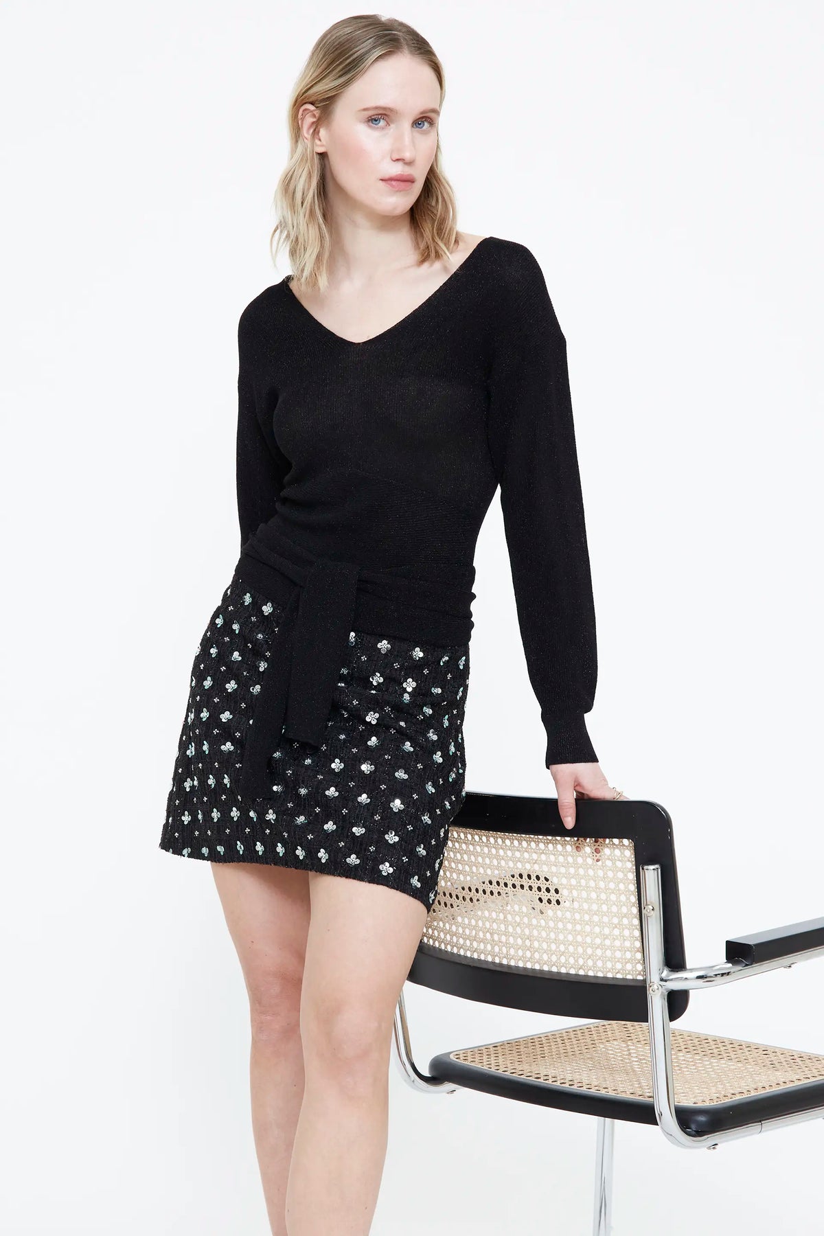Jersey negro con lazada
