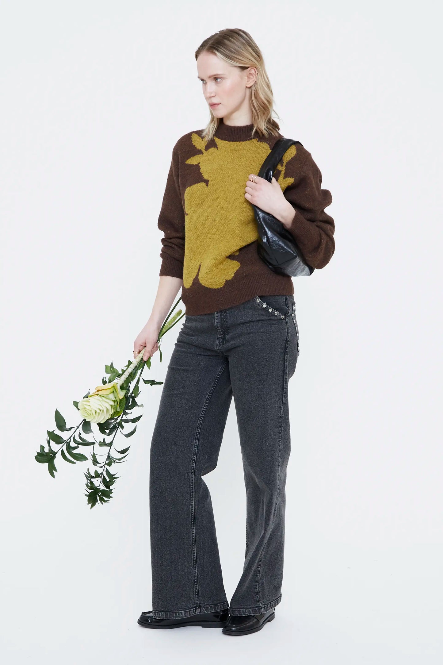 Brown jersey with orange floral print