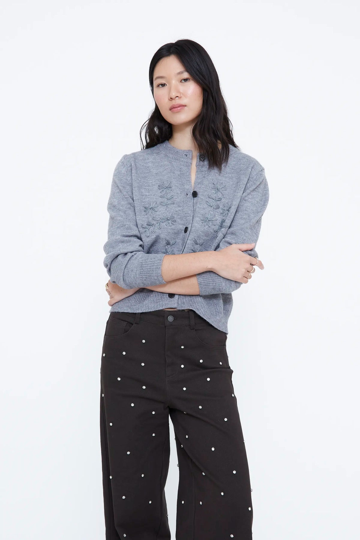 Gray knit cardigan with floral embroidery