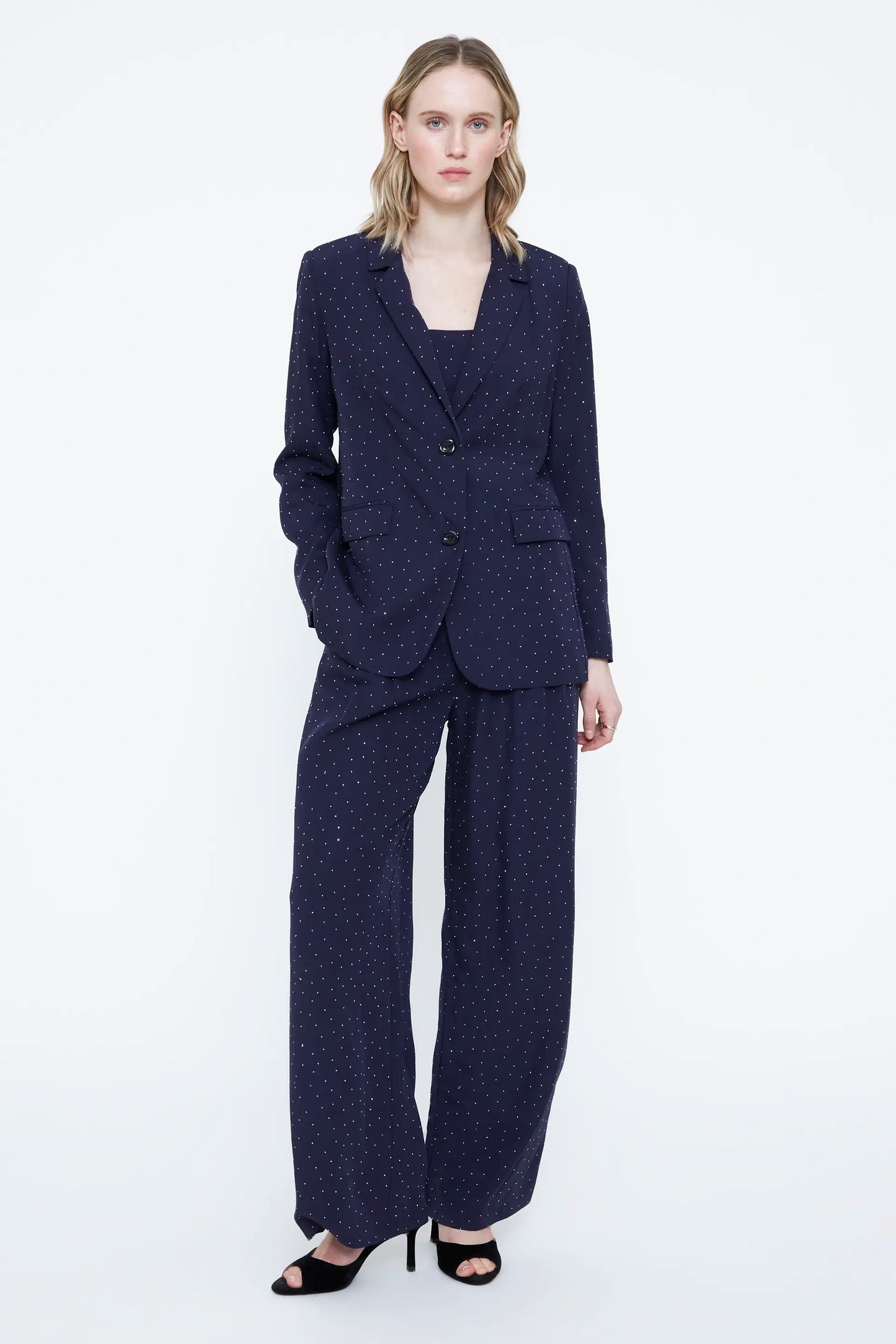 Blazer azul marino con apliques