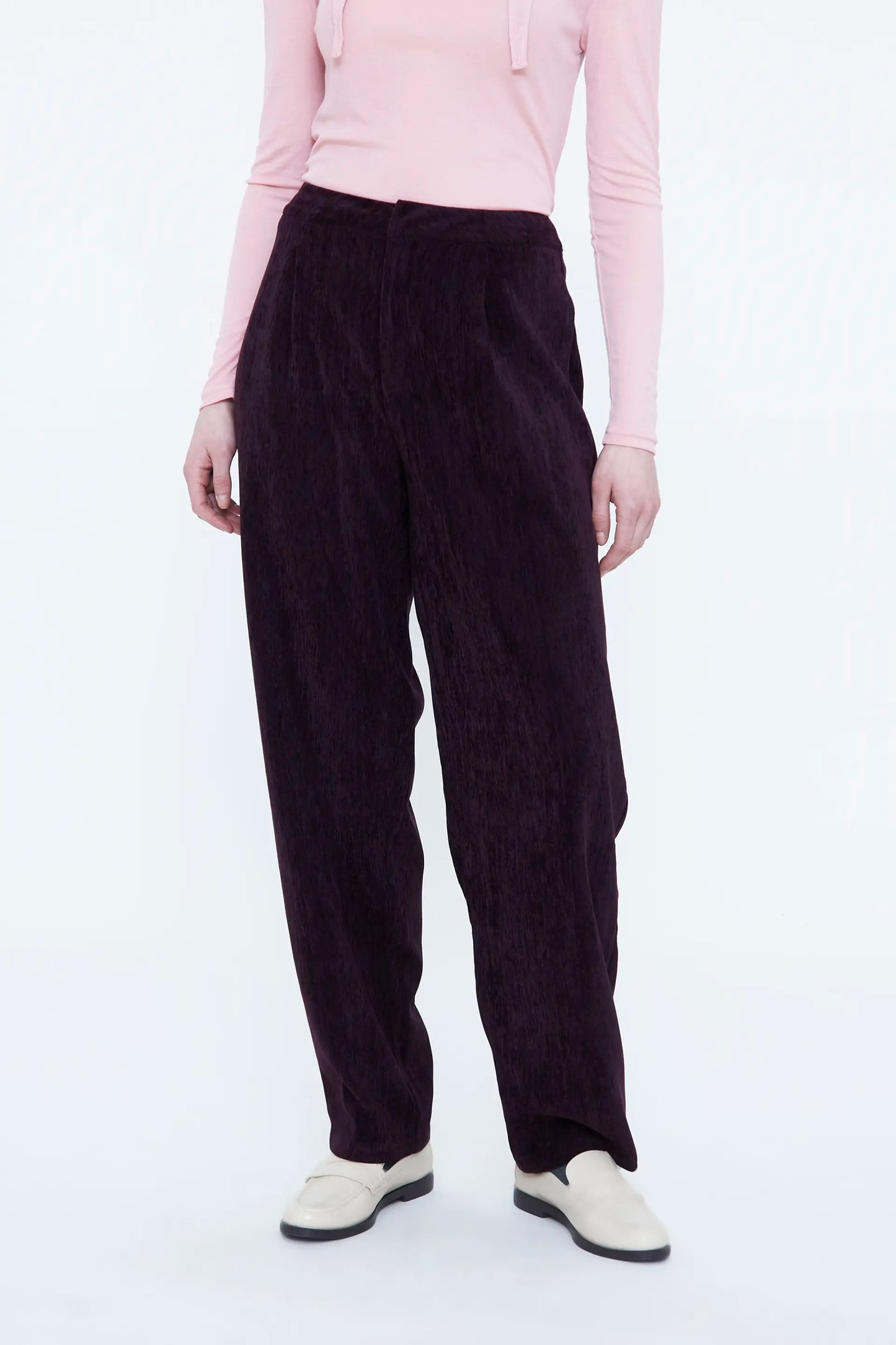 Pantalón terciopelo burdeos