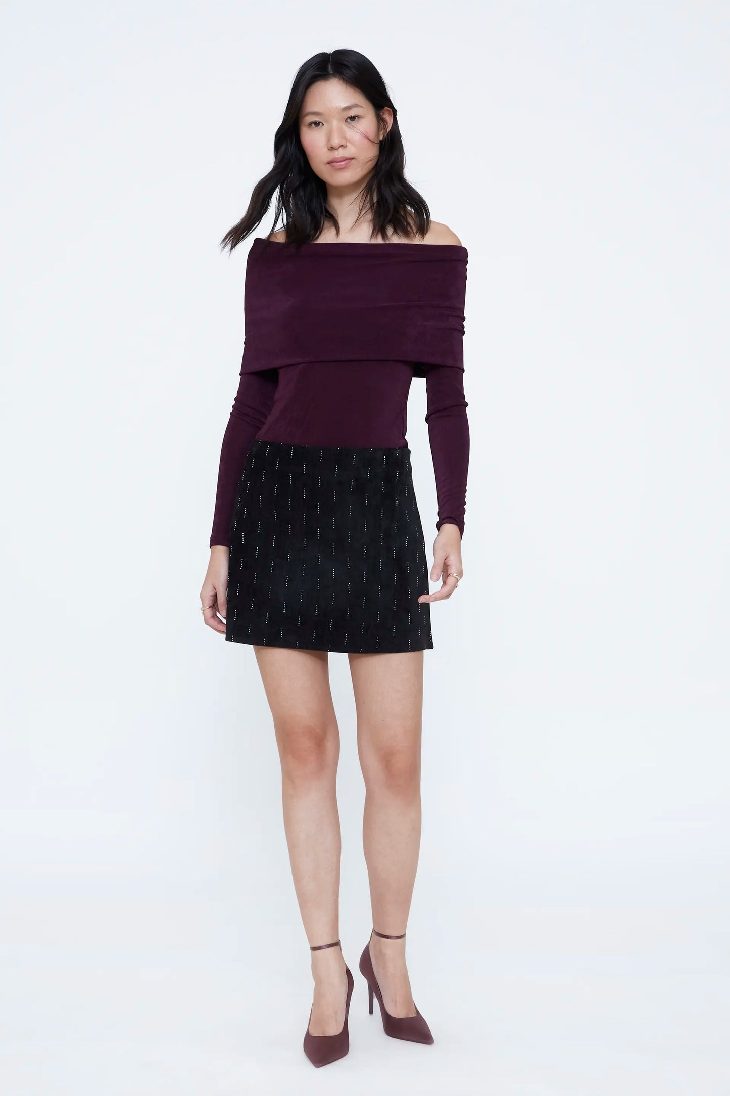 Top cuello barco burdeos