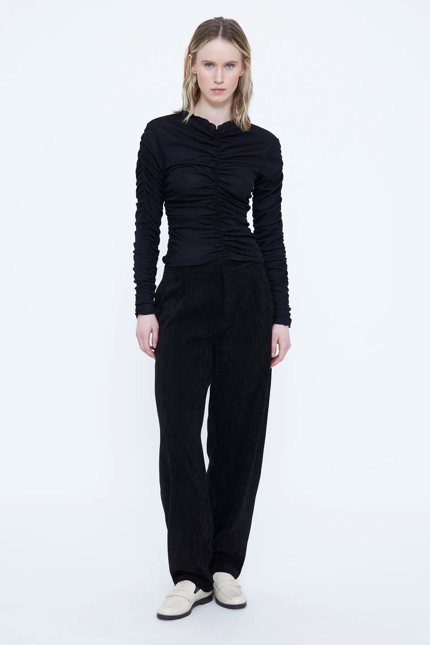 Black ruched long-sleeved T-shirt