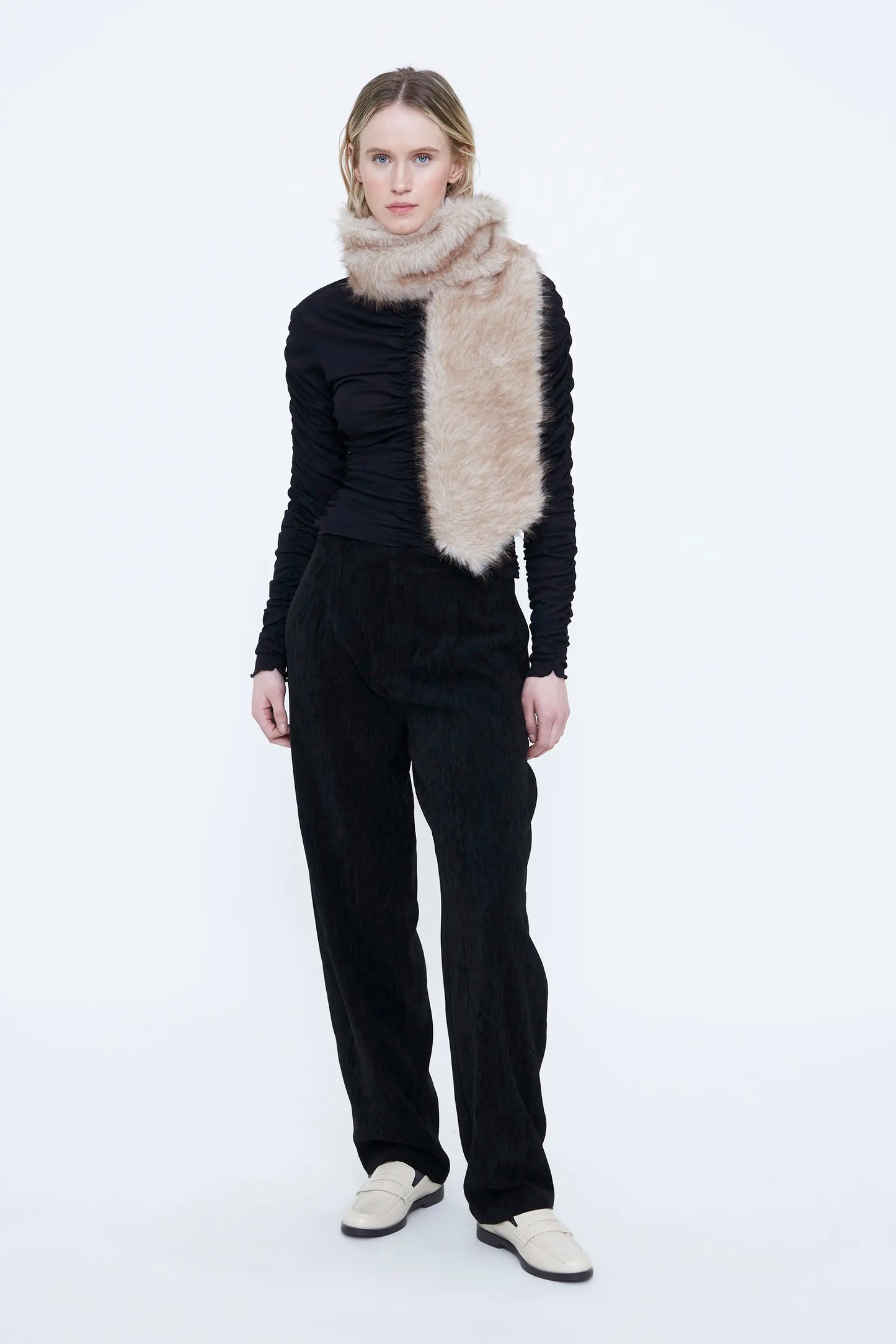 Black ruched long-sleeved T-shirt