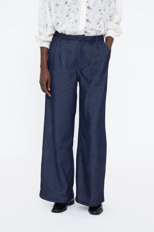 Pantalón azul marino