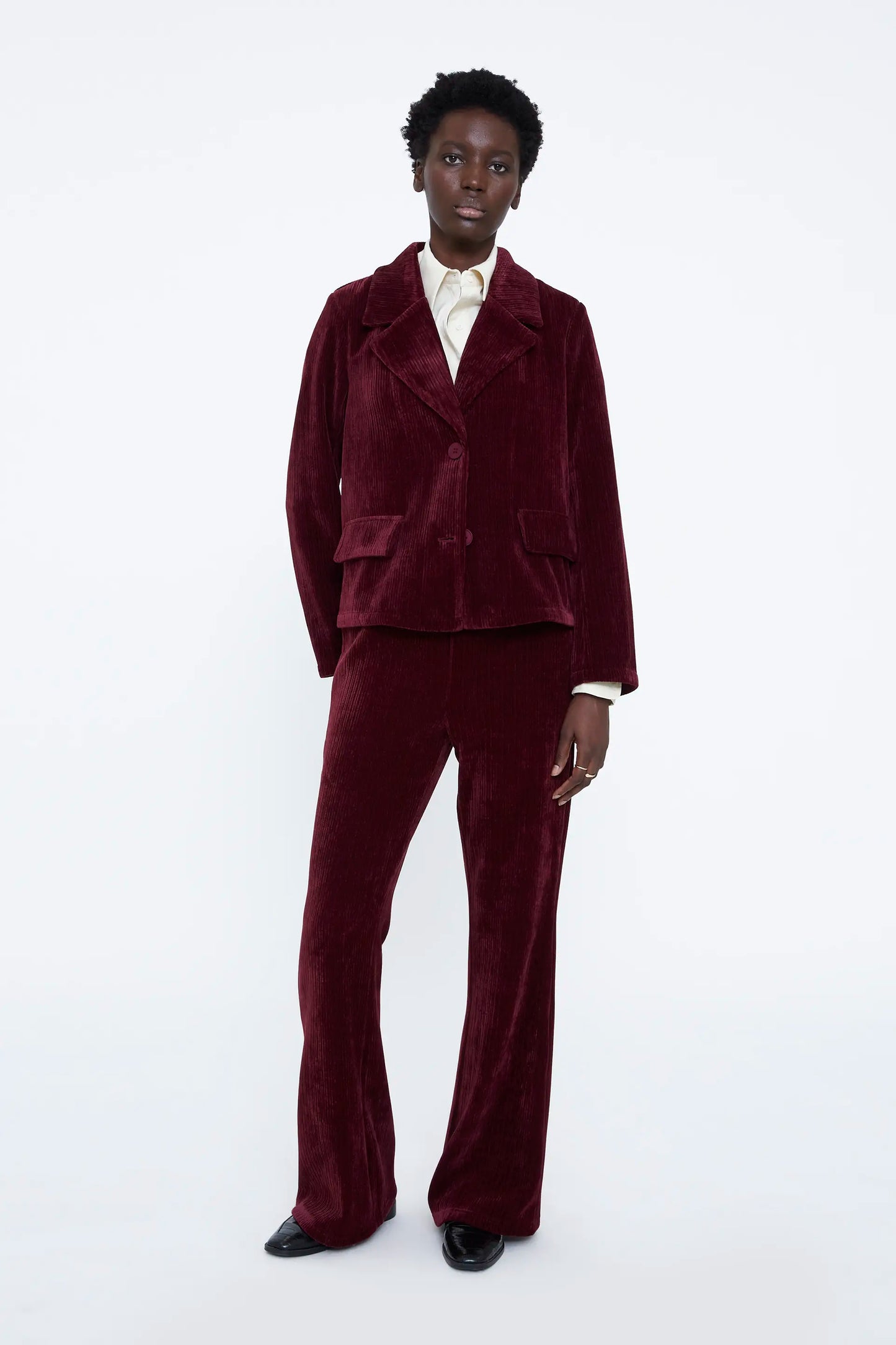 Blazer terciopelo burdeos