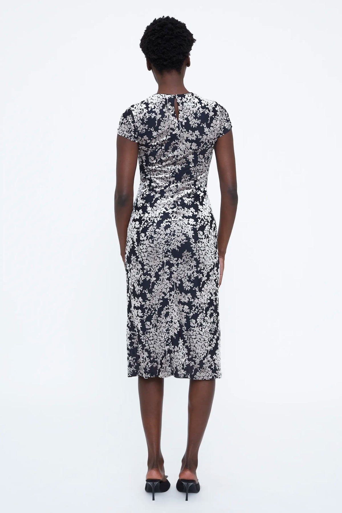 Vestido midi con estampado Devore blanco y negro